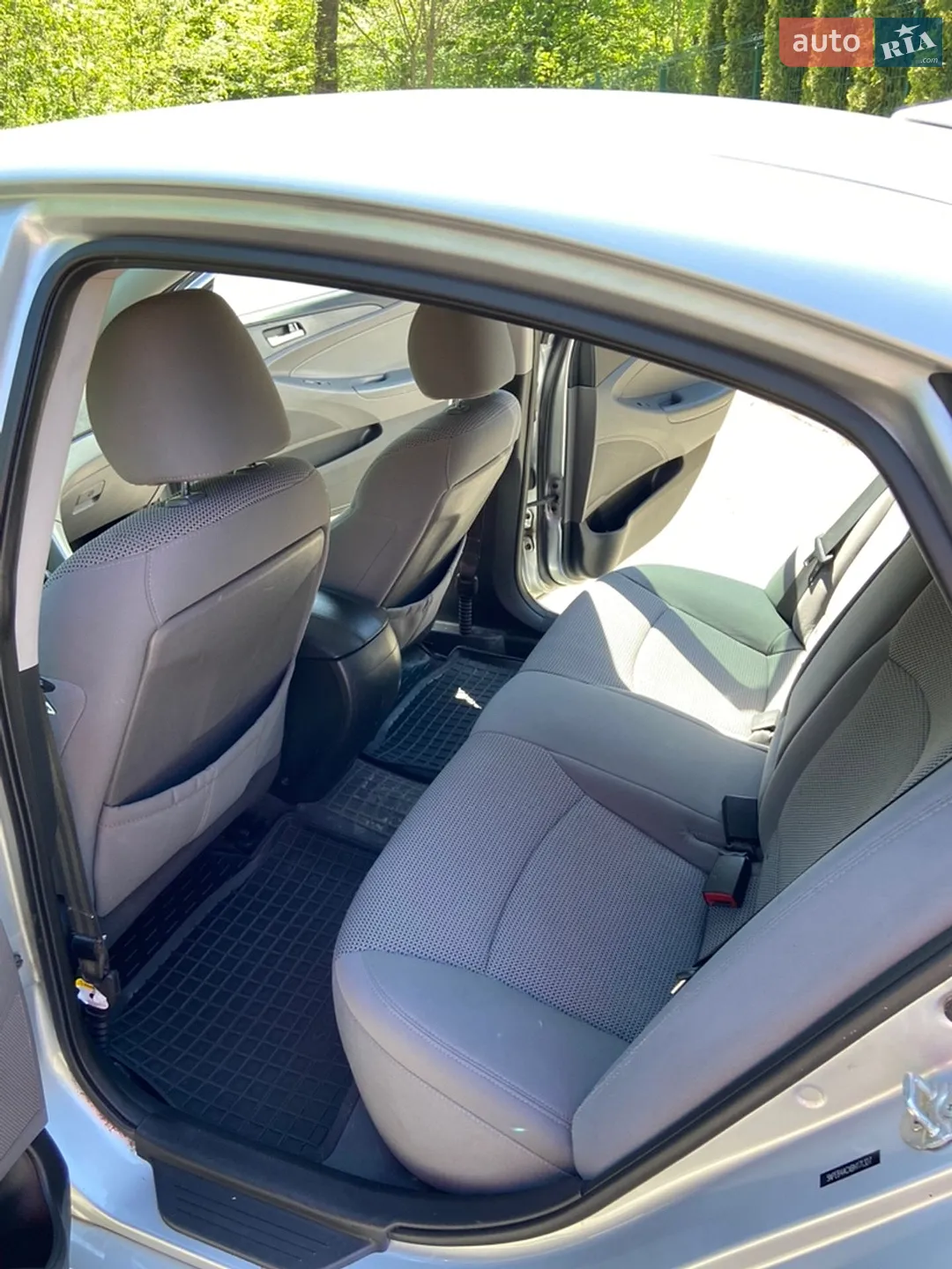 2010 Hyundai Sonata - мініатюра 15