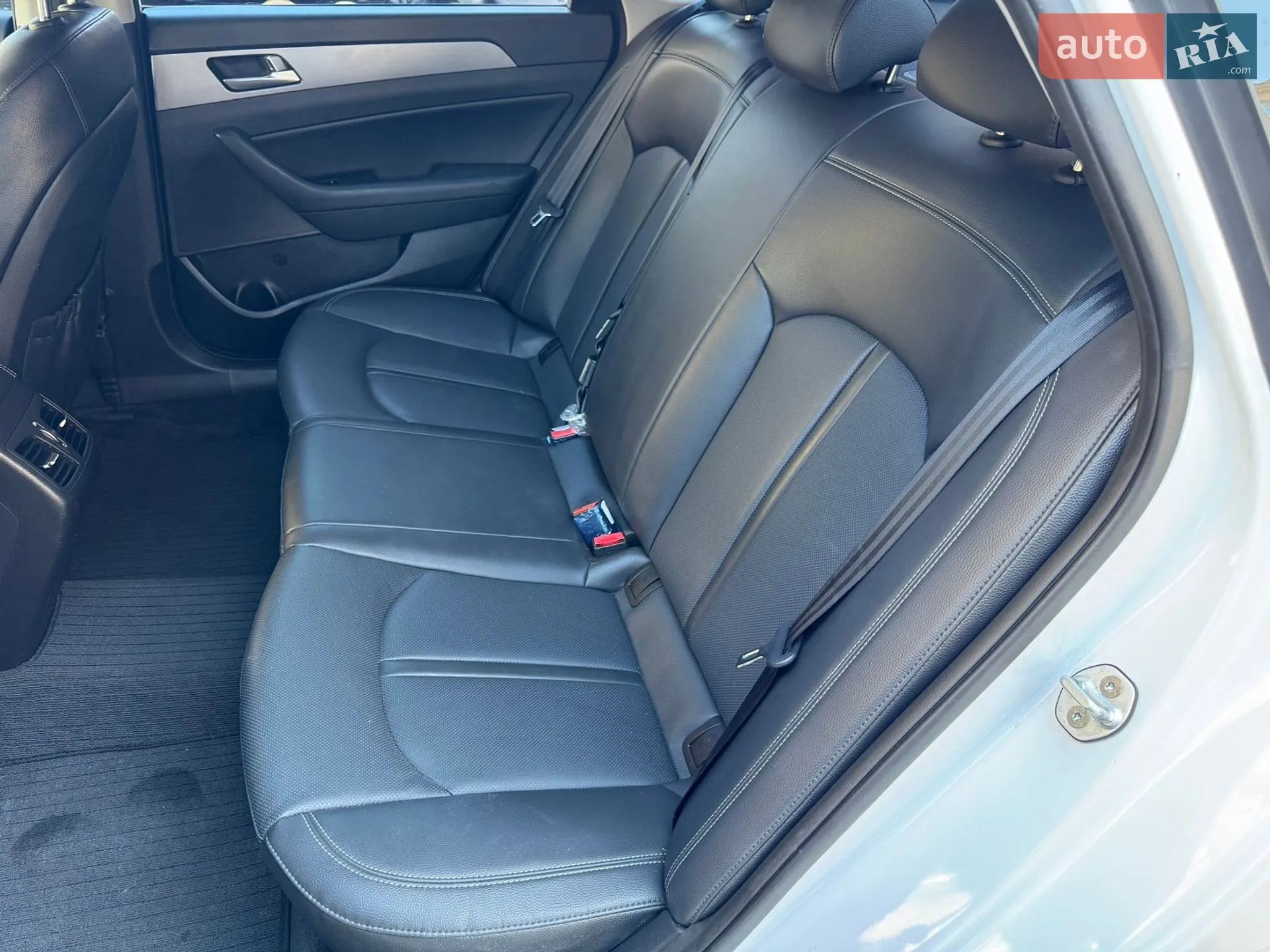 2018 Hyundai Sonata - мініатюра 16