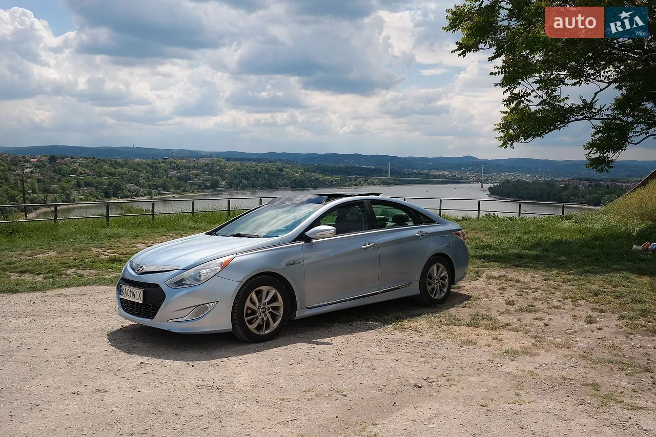 2010 Hyundai Sonata - мініатюра 23