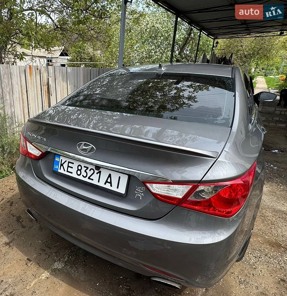 2010 Hyundai Sonata - мініатюра 10