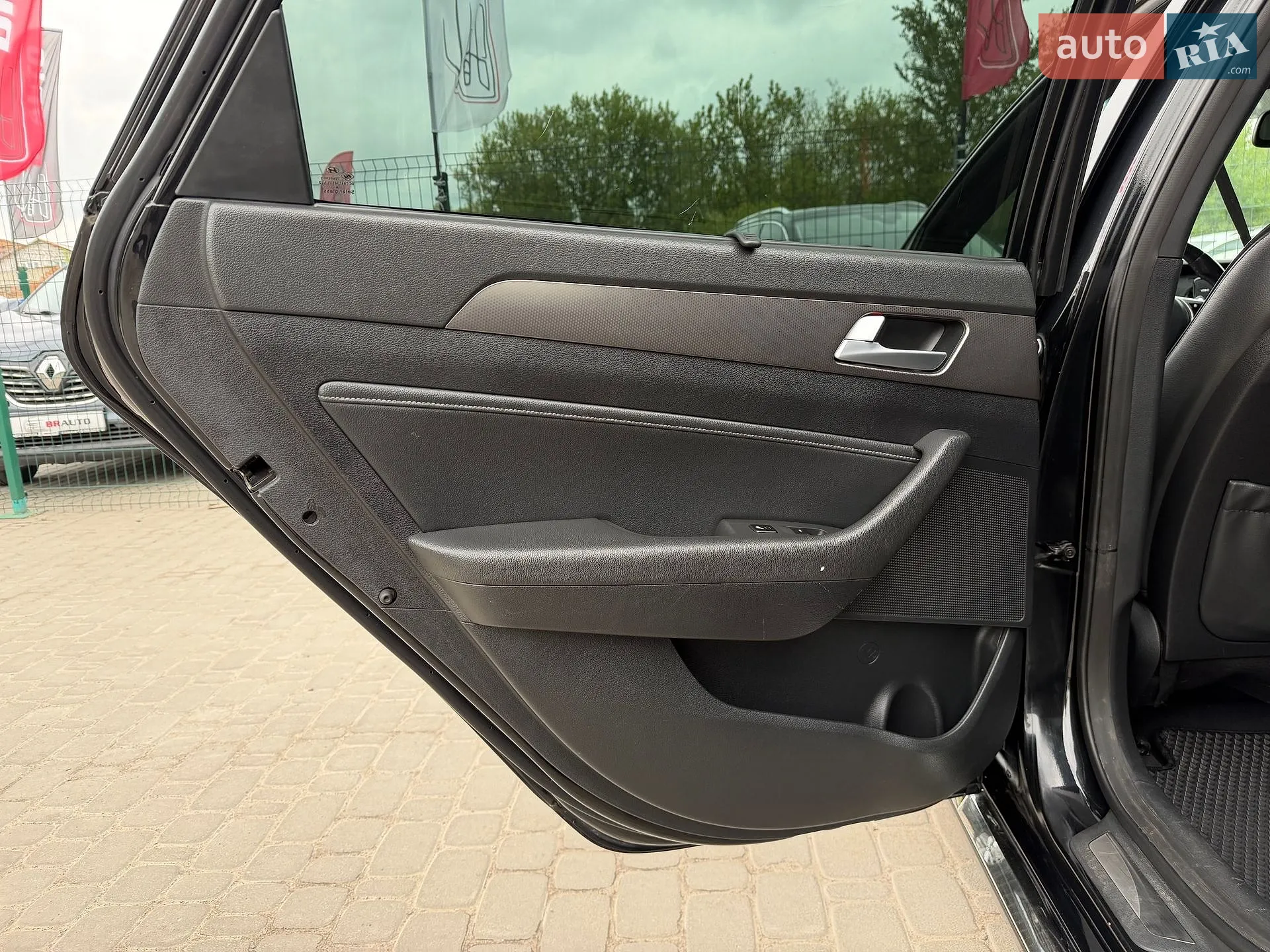 2014 Hyundai Sonata - мініатюра 28