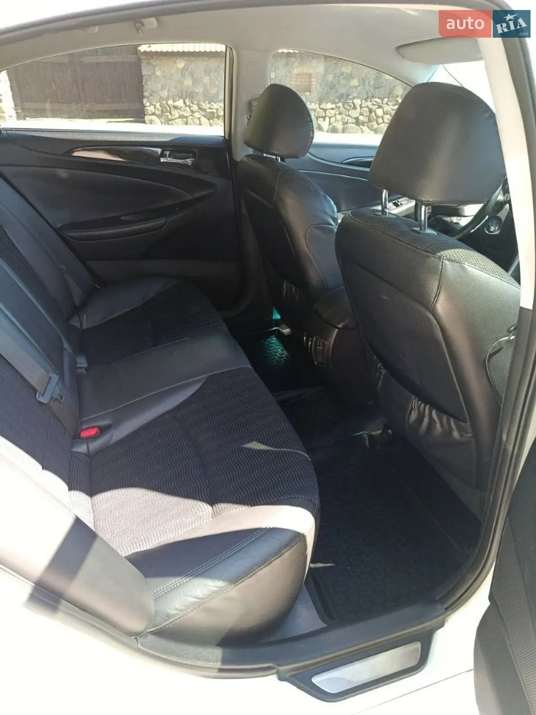 2011 Hyundai Sonata - мініатюра 10