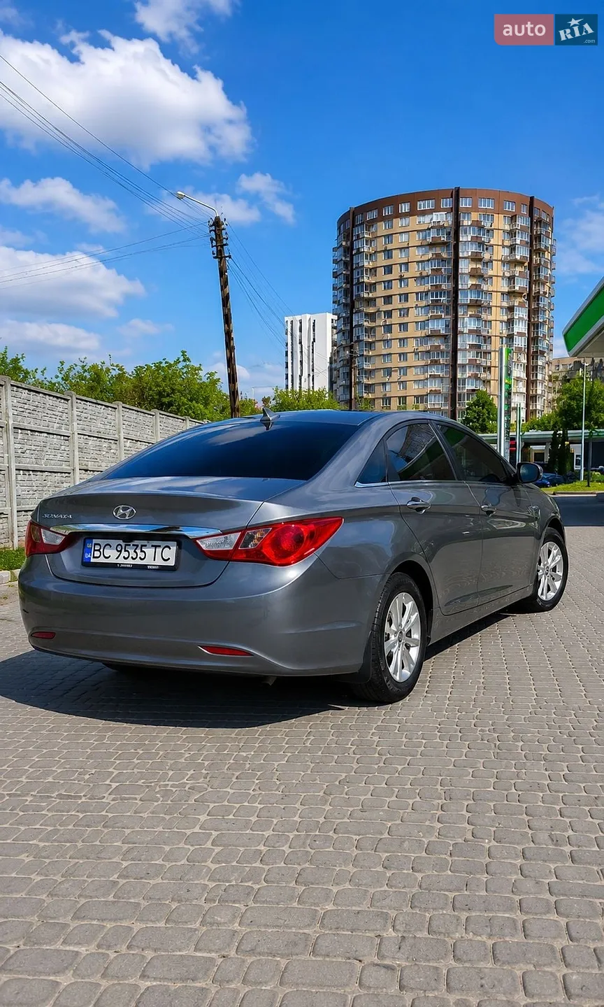 2013 Hyundai Sonata - мініатюра 11