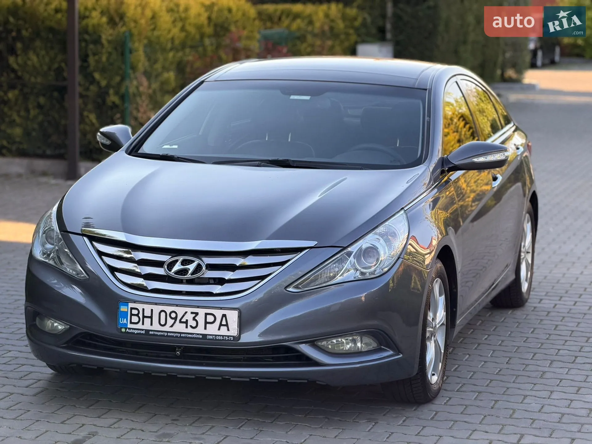 2010 Hyundai Sonata - мініатюра 13