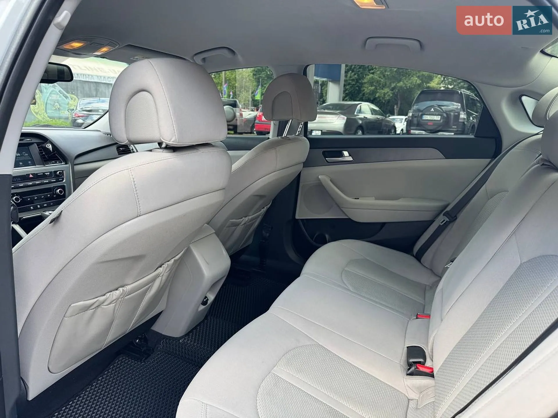 2016 Hyundai Sonata - мініатюра 13