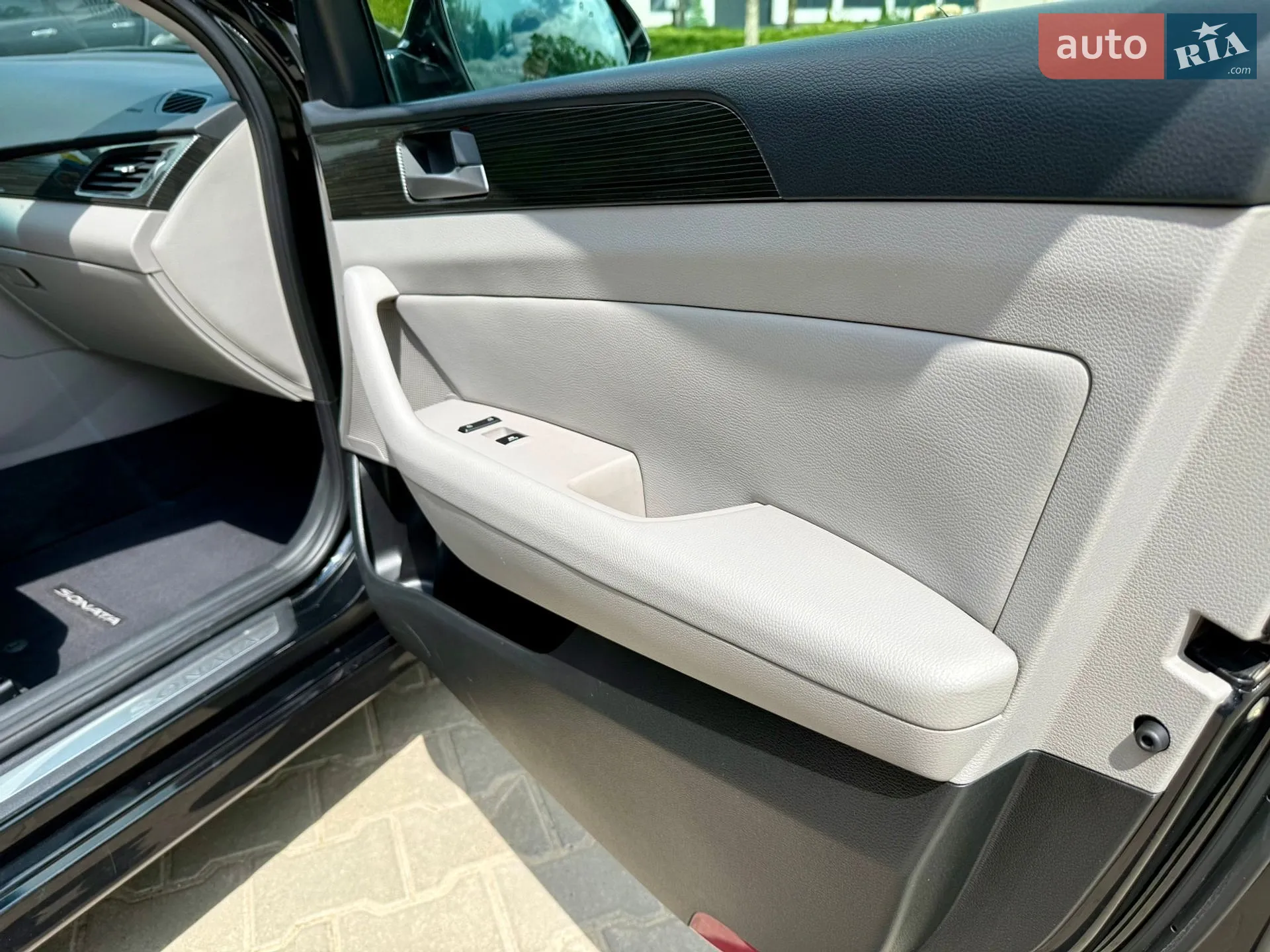 2017 Hyundai Sonata - мініатюра 32