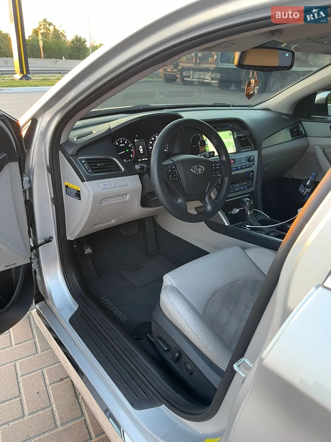 2014 Hyundai Sonata - мініатюра 16