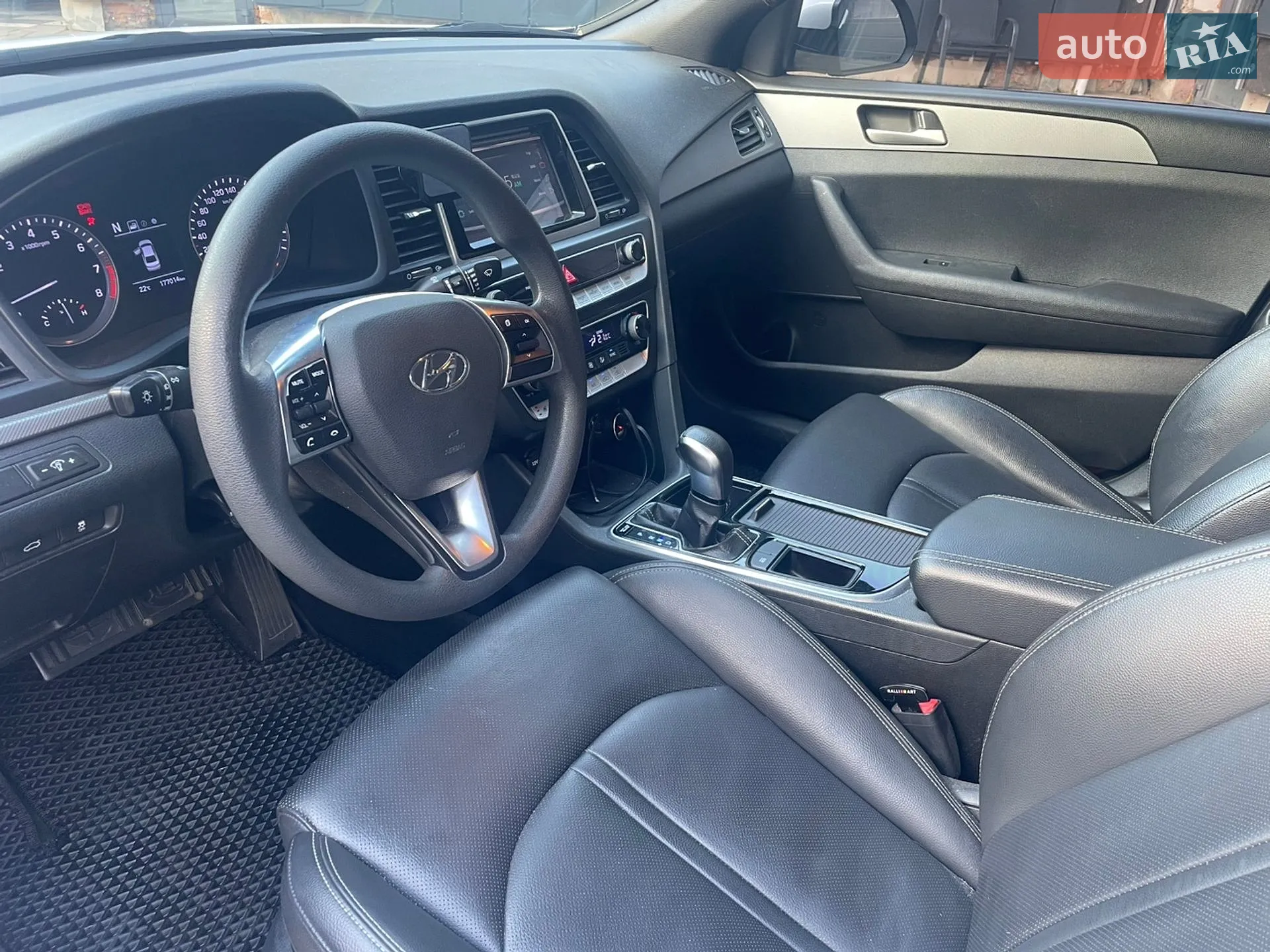 2017 Hyundai Sonata - мініатюра 11