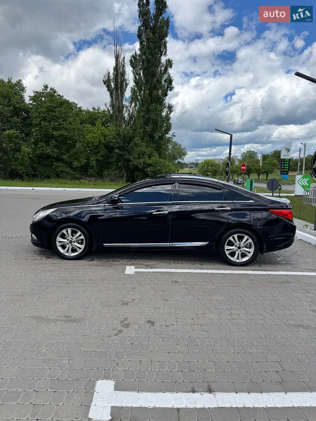 2010 Hyundai Sonata - мініатюра 3