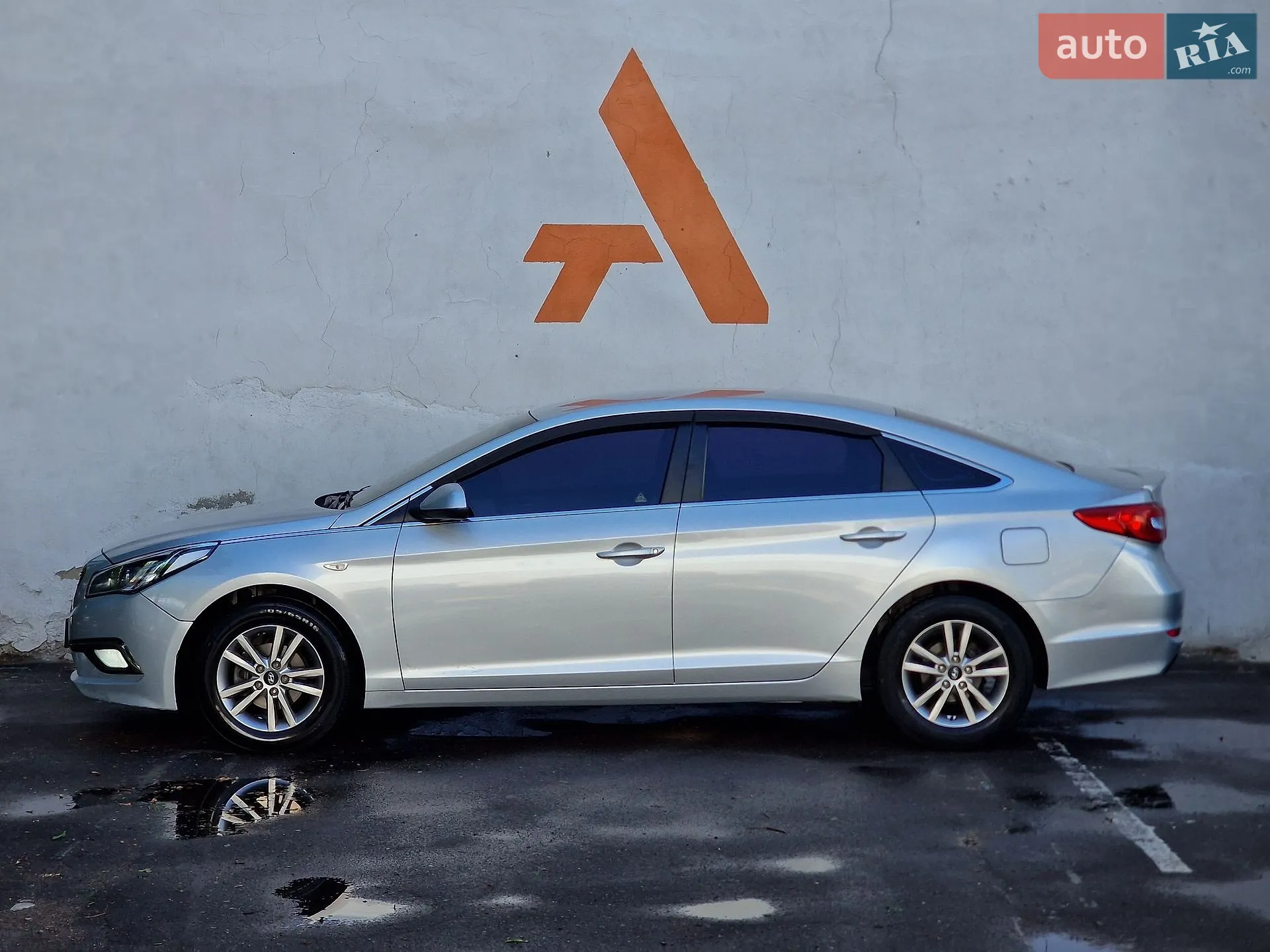 2016 Hyundai Sonata - мініатюра 19