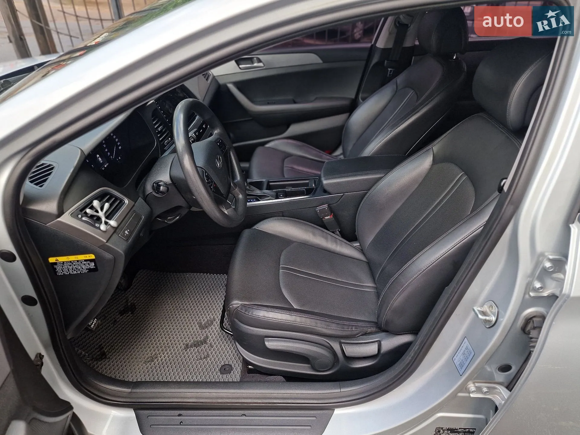 2016 Hyundai Sonata - мініатюра 38
