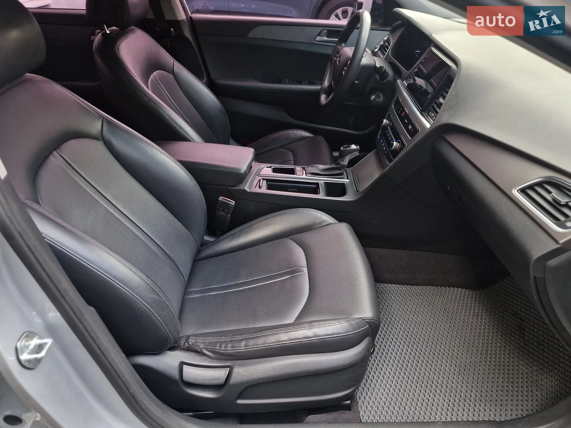 2016 Hyundai Sonata - мініатюра 45