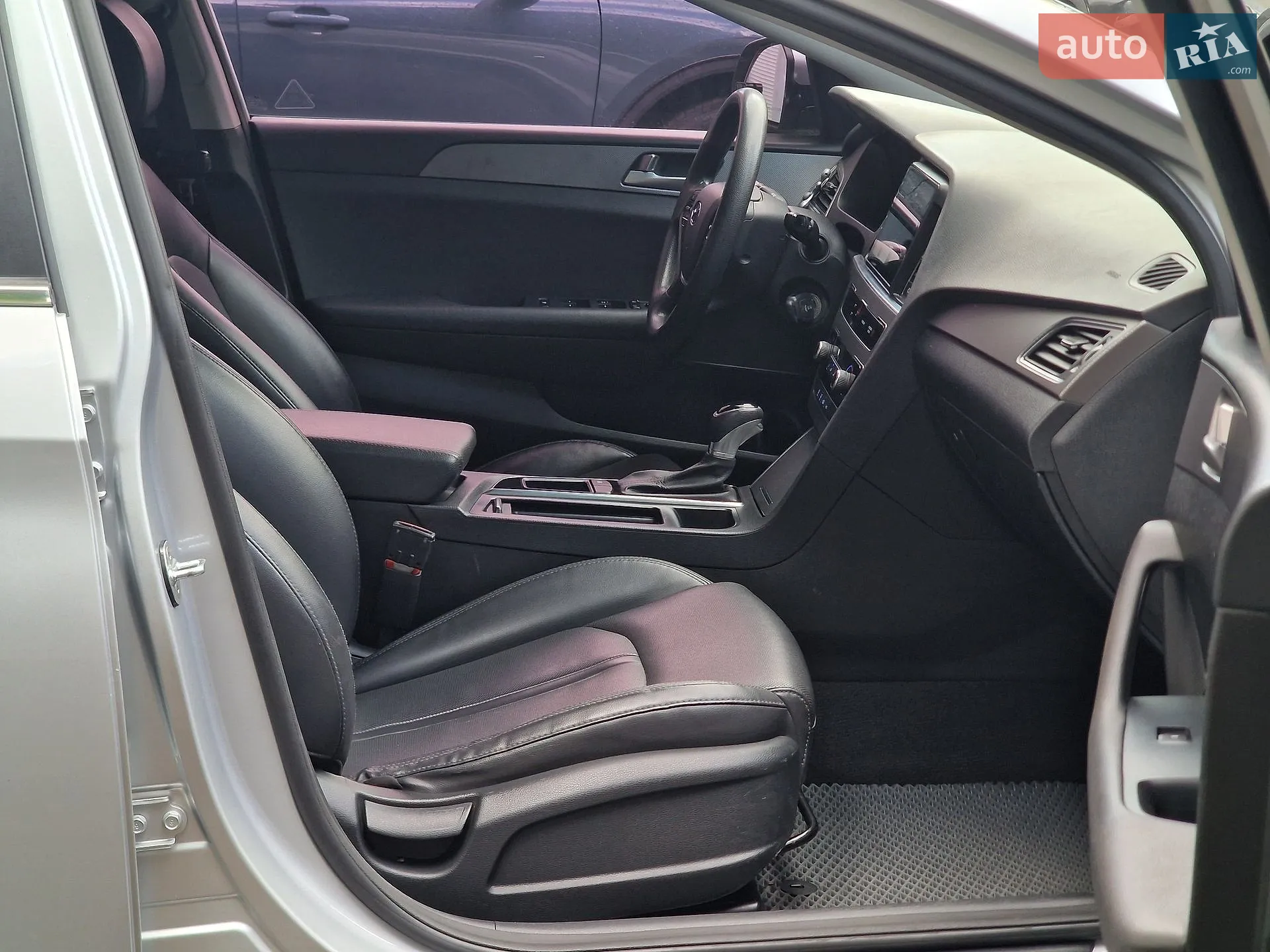 2016 Hyundai Sonata - мініатюра 47