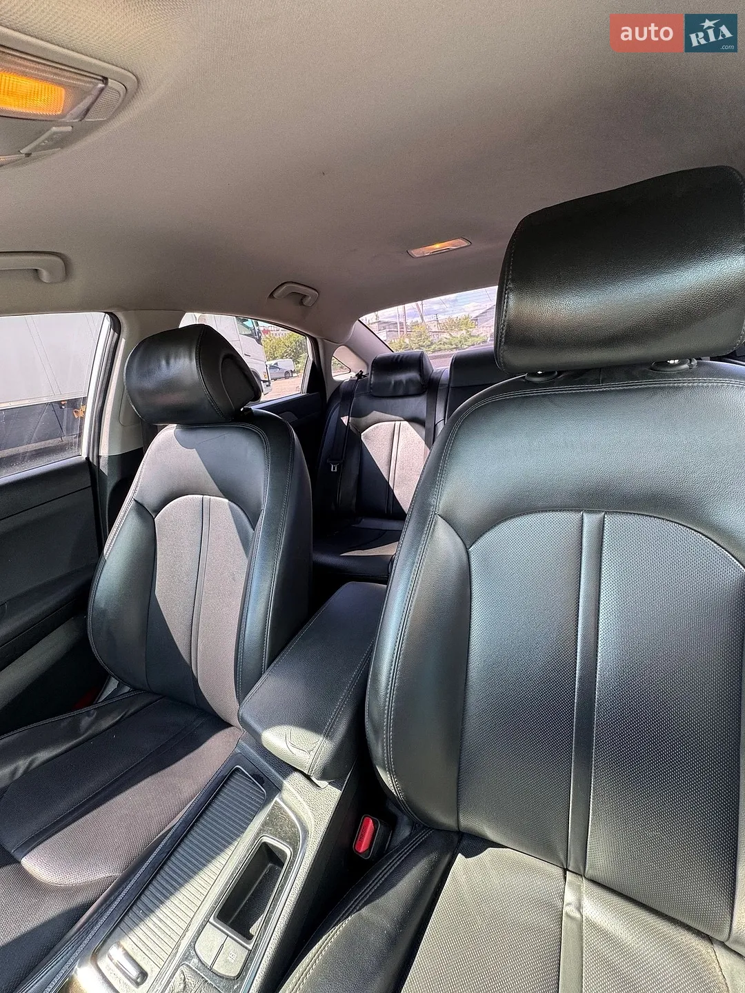 2014 Hyundai Sonata - мініатюра 16