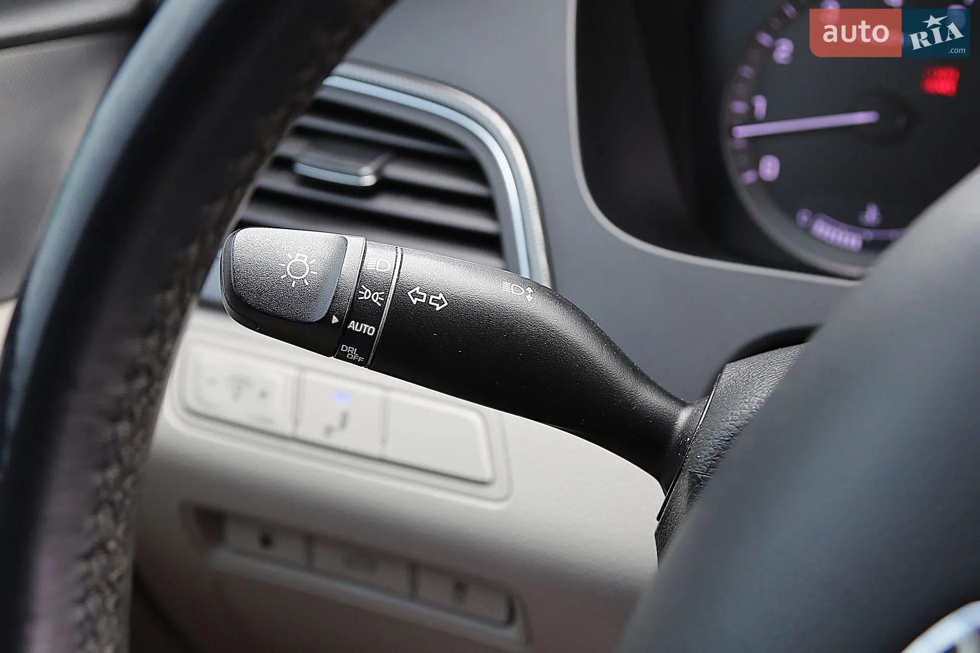 2015 Hyundai Sonata - мініатюра 23