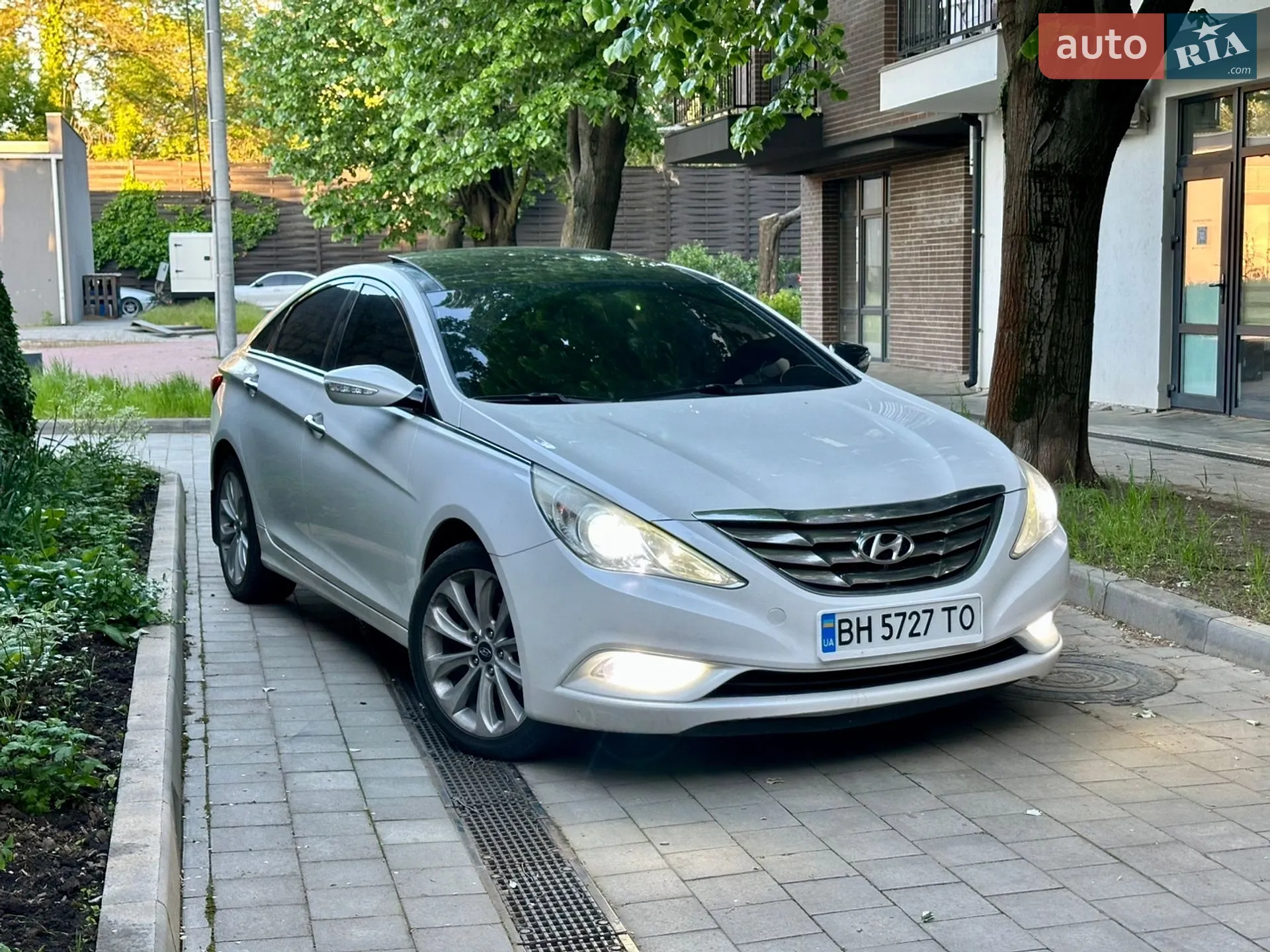 2011 Hyundai Sonata - мініатюра 6