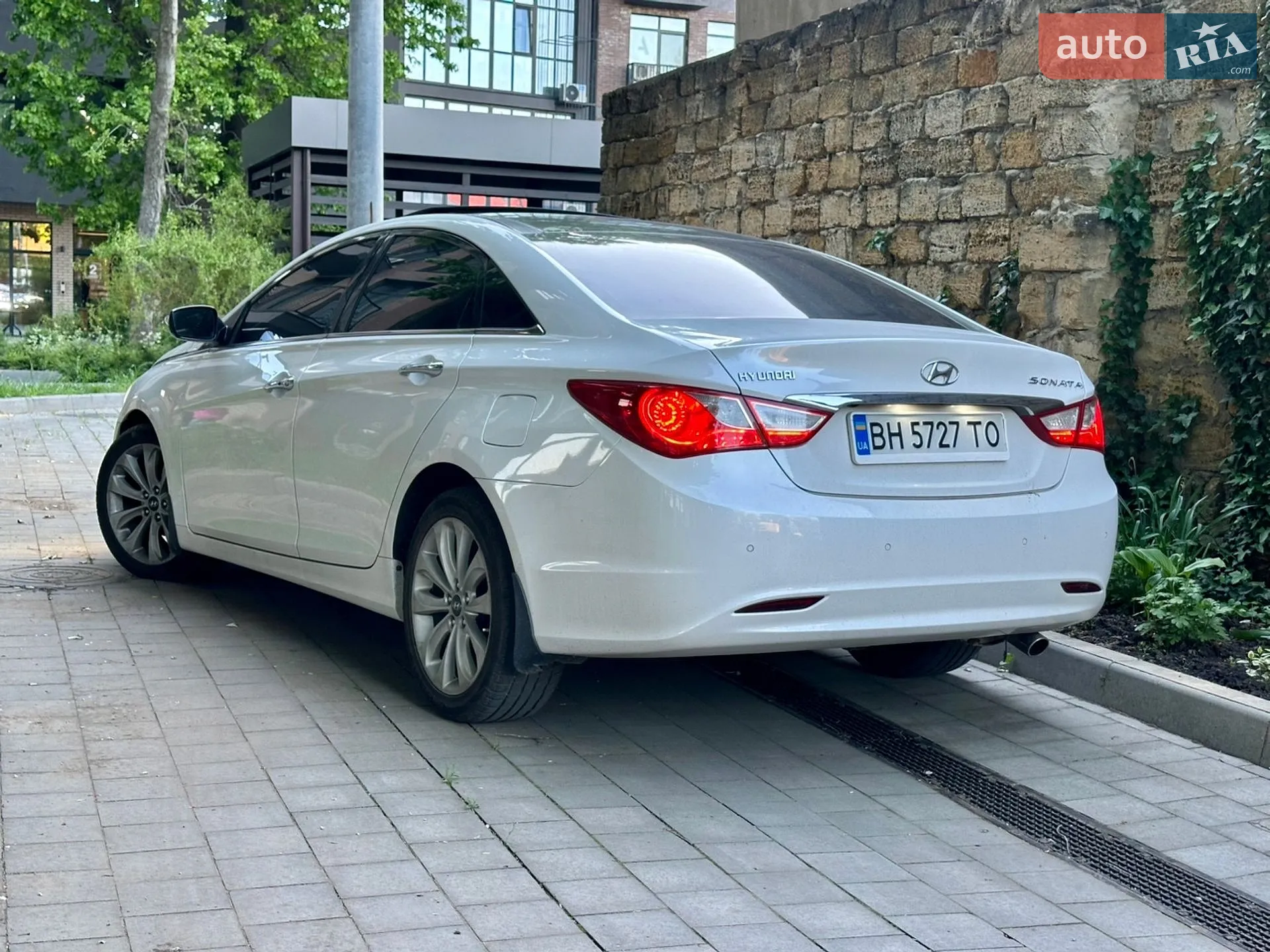 2011 Hyundai Sonata - мініатюра 8