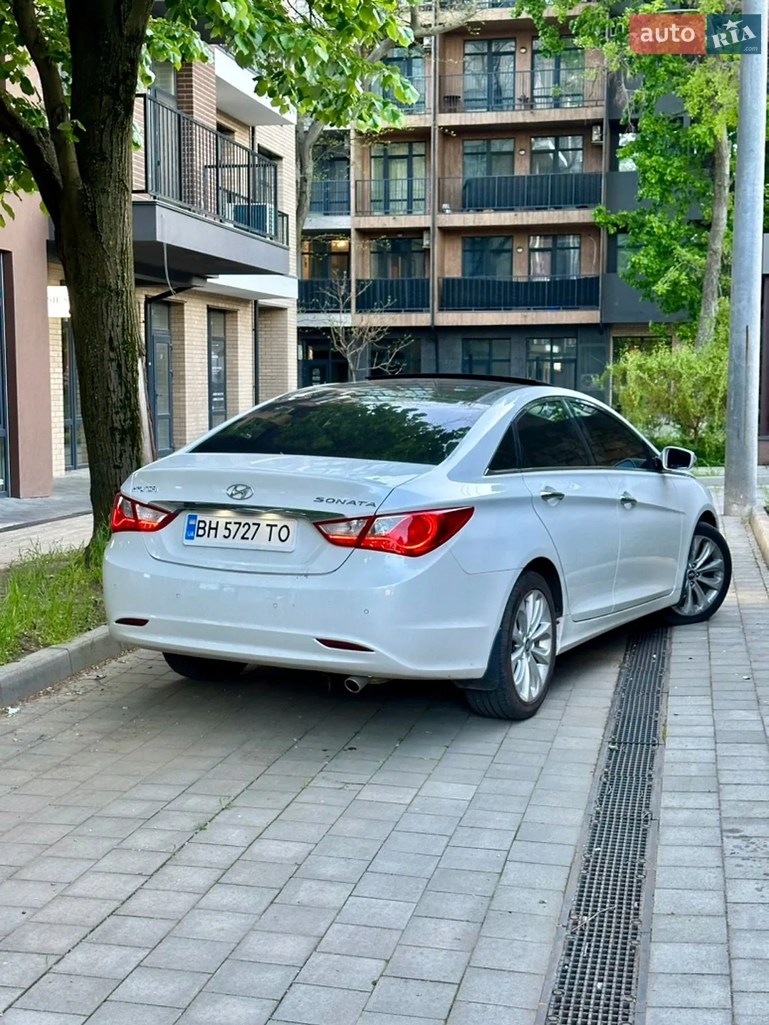 2011 Hyundai Sonata - мініатюра 11