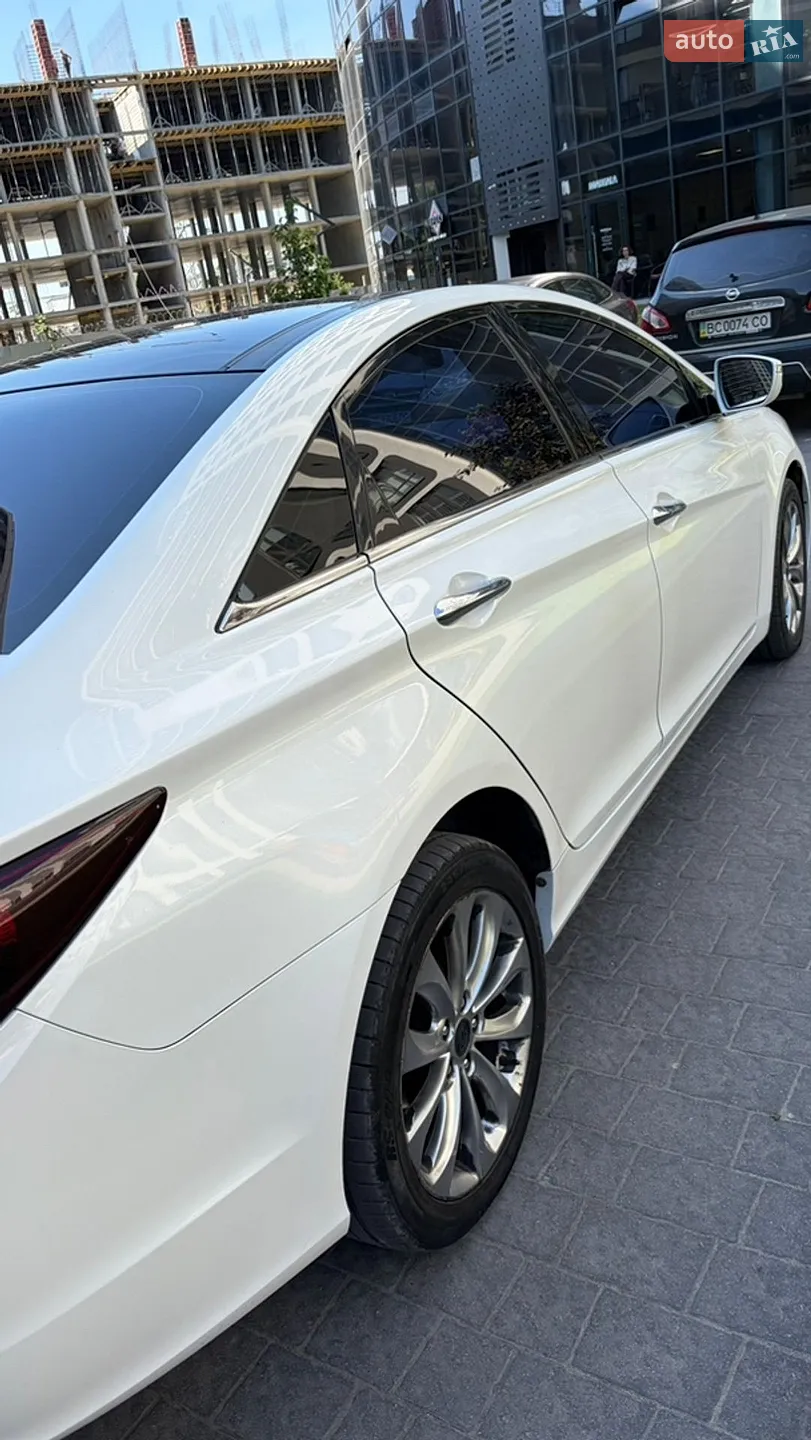 2011 Hyundai Sonata - мініатюра 4