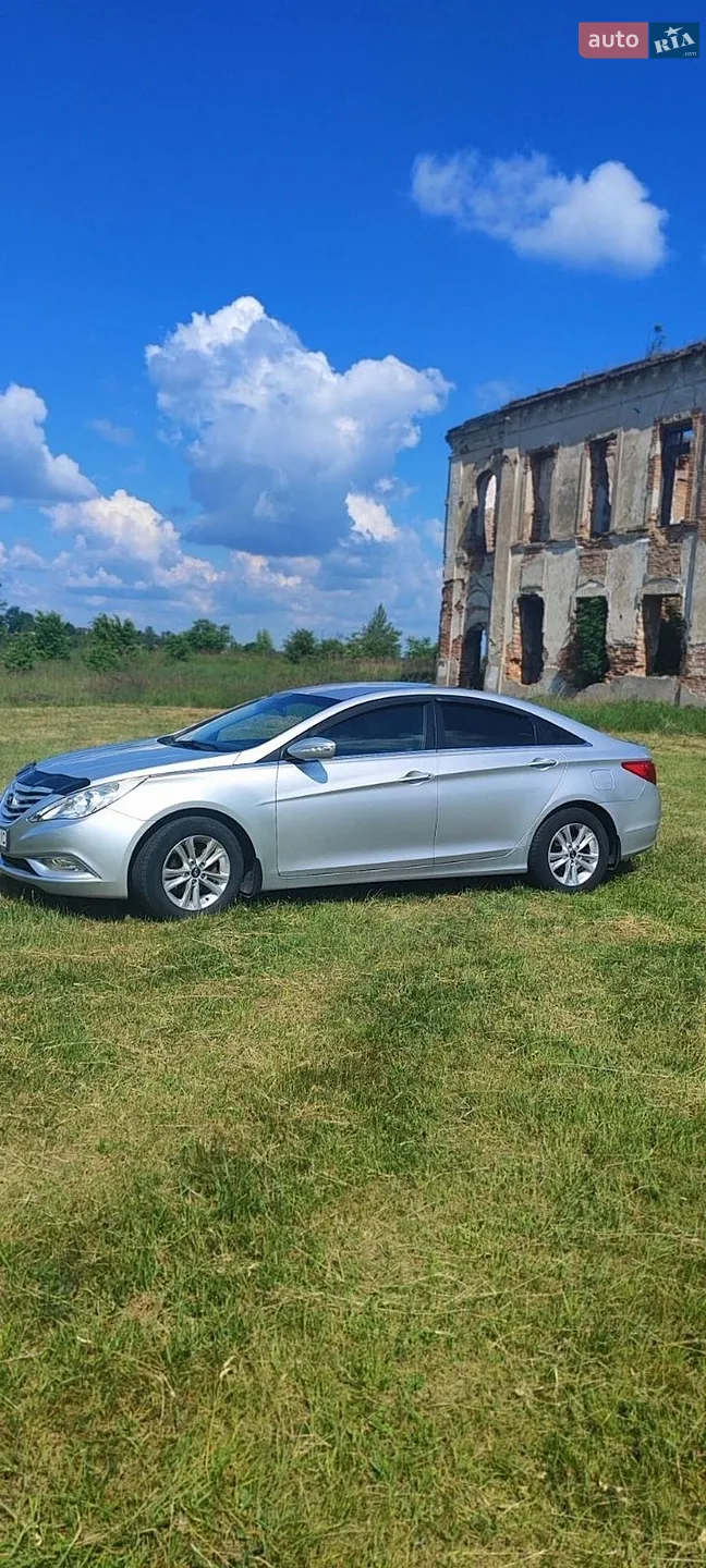 2010 Hyundai Sonata - мініатюра 7