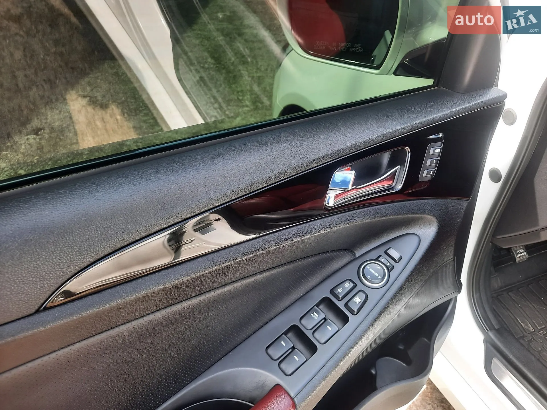 2012 Hyundai Sonata - мініатюра 25