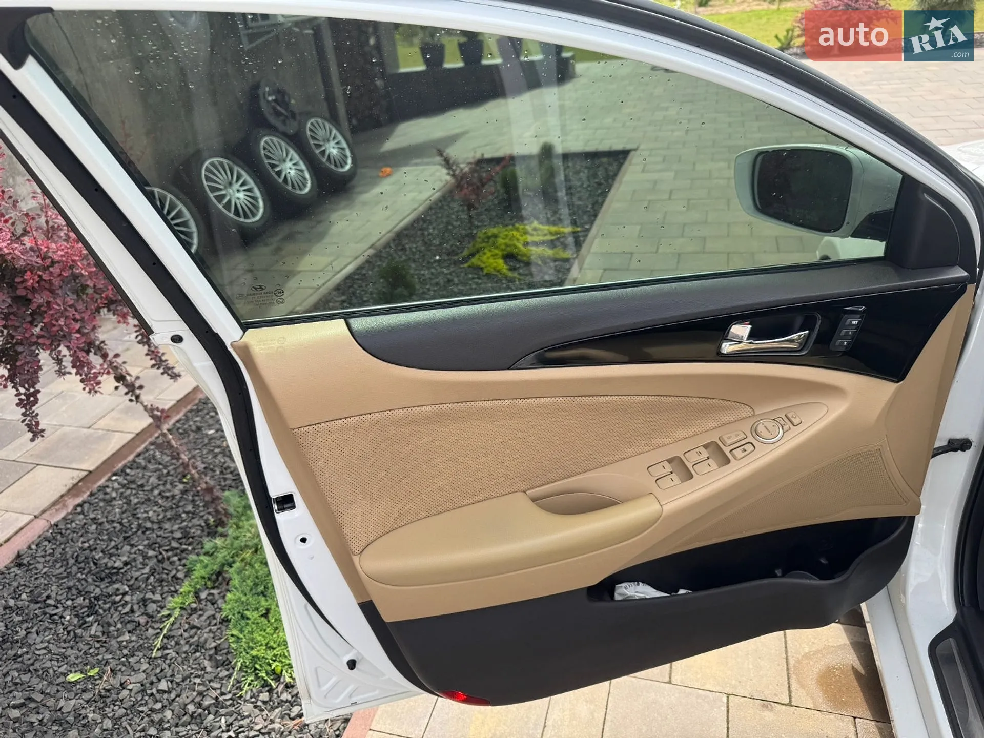 2011 Hyundai Sonata - мініатюра 46
