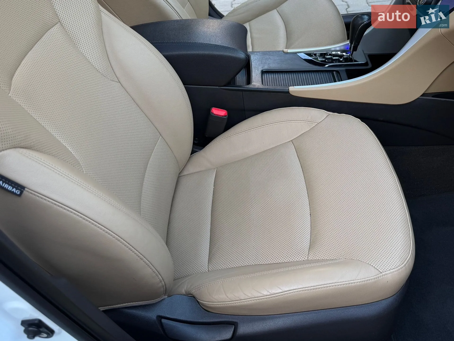 2010 Hyundai Sonata - мініатюра 65