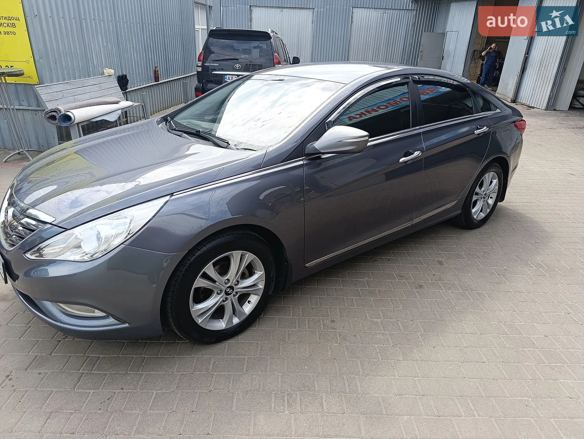 2011 Hyundai Sonata - мініатюра 2