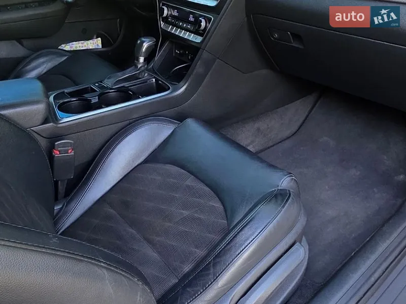 Hyundai Sonata 2018 VIN 5NPE34AF3JH713115 фото оголошення 18 з 76