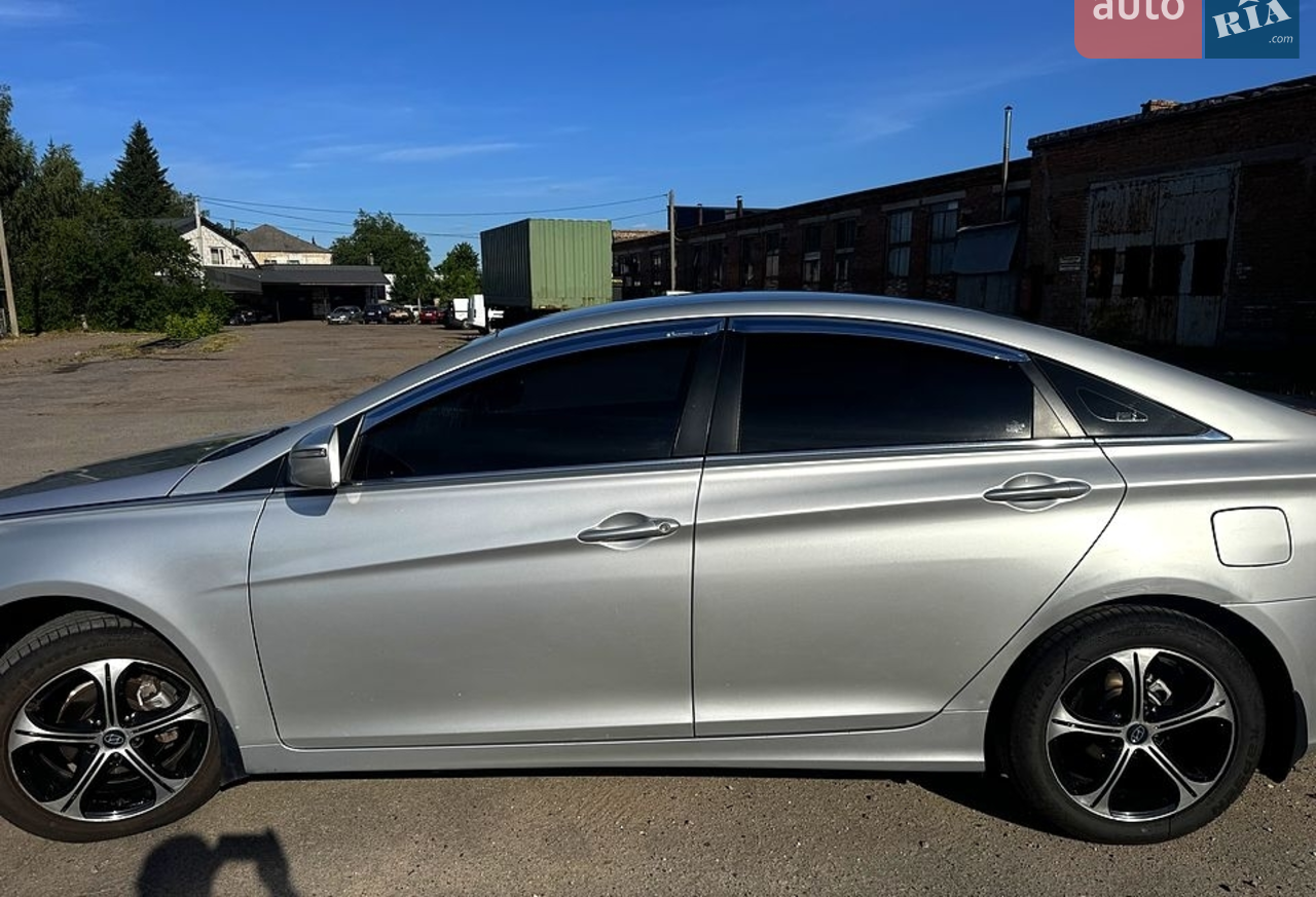 2013 Hyundai Sonata - мініатюра 13