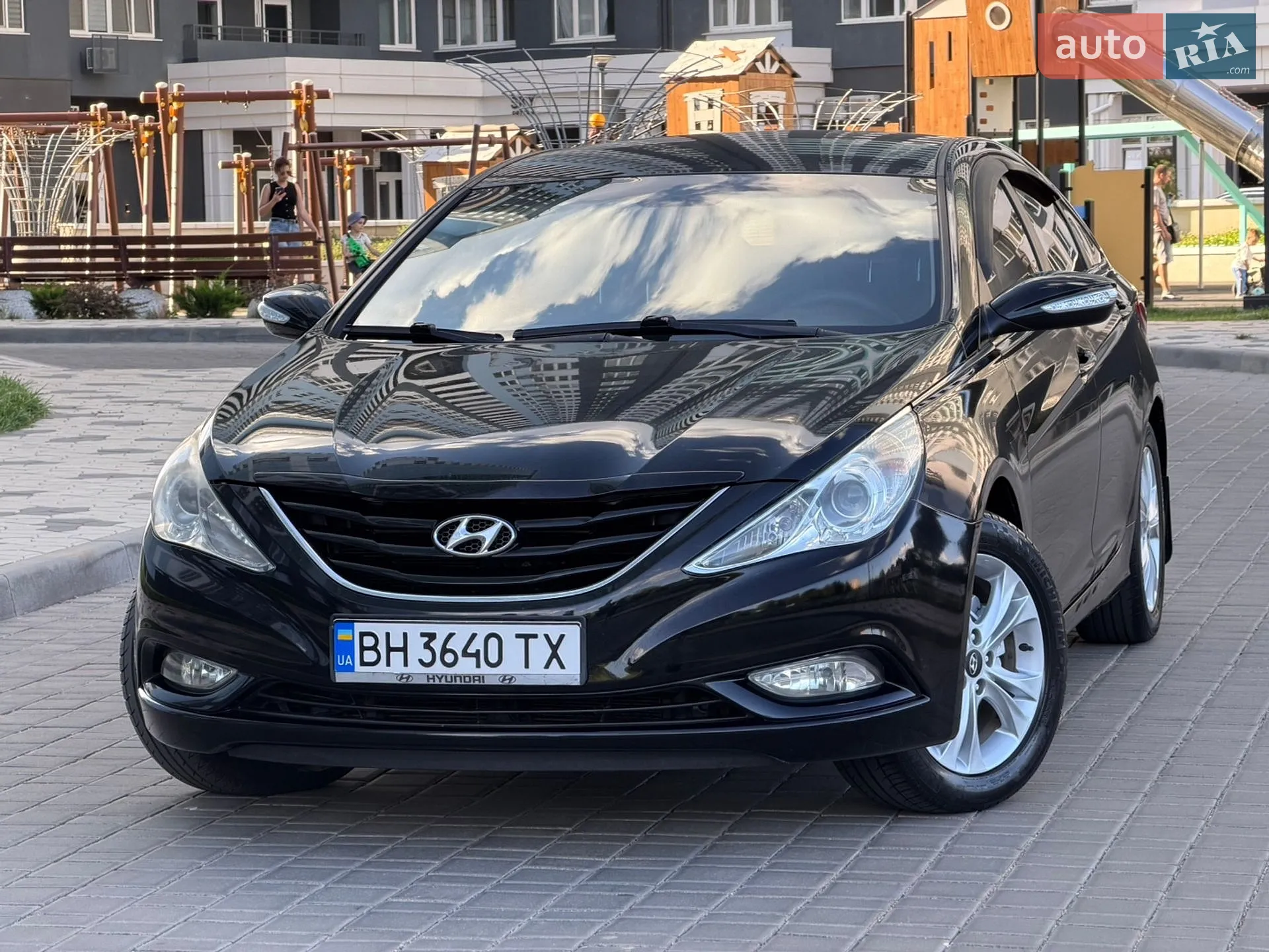 2010 Hyundai Sonata - мініатюра 16
