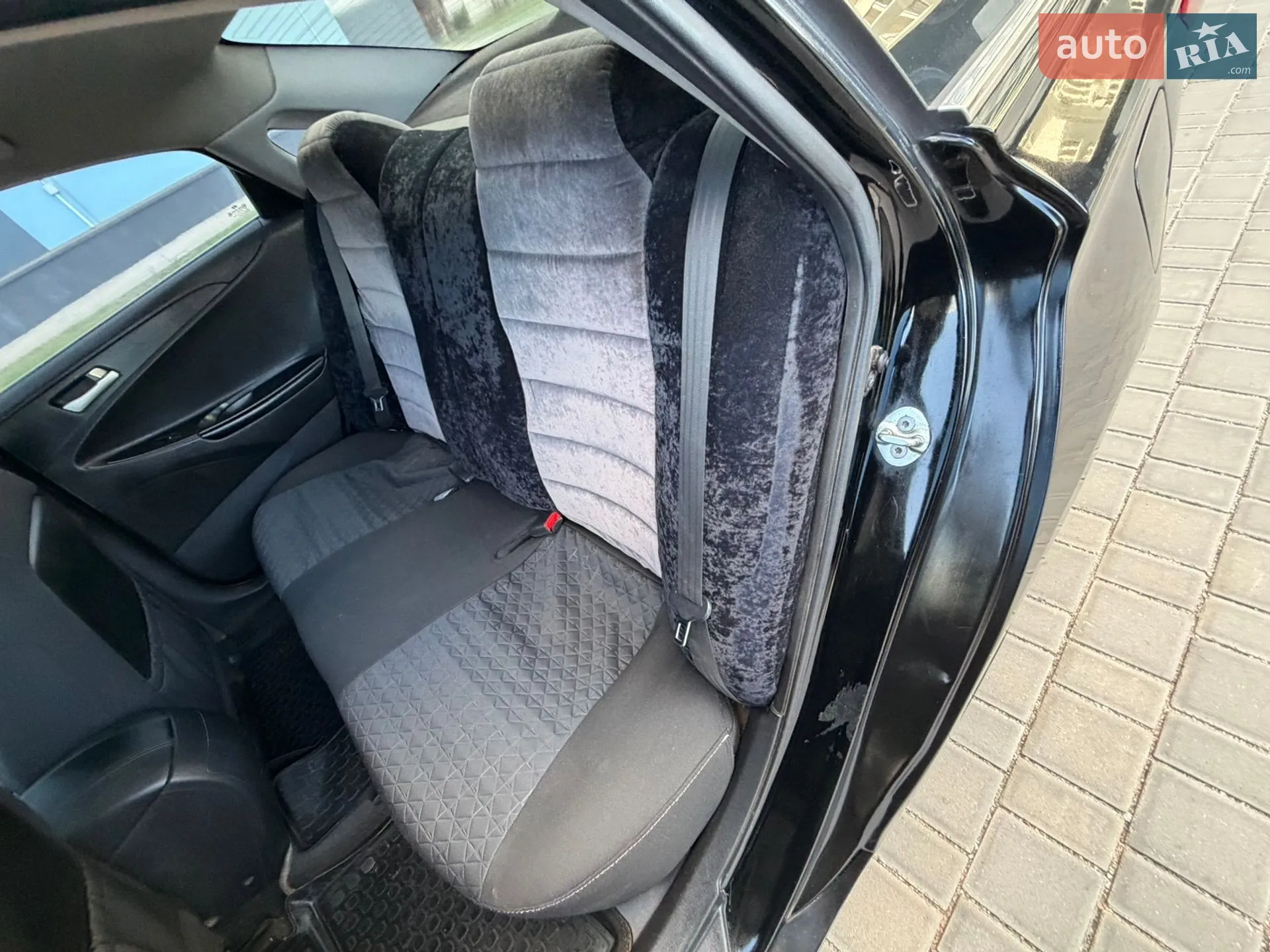 2010 Hyundai Sonata - мініатюра 76
