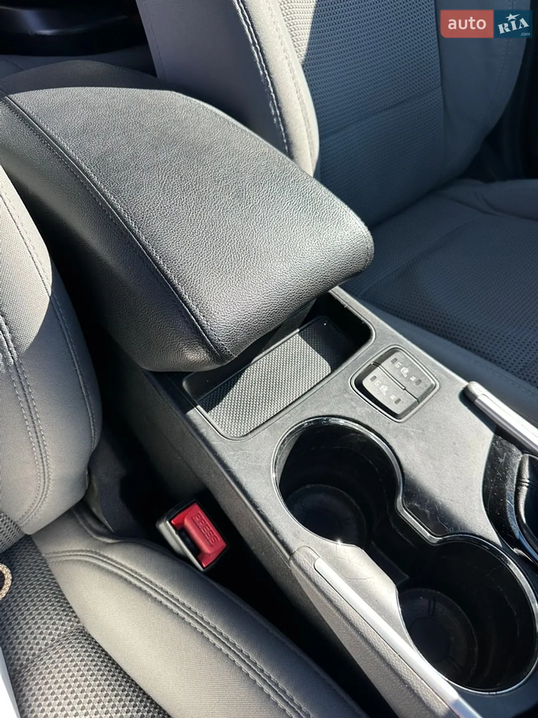 2012 Hyundai Sonata - мініатюра 12
