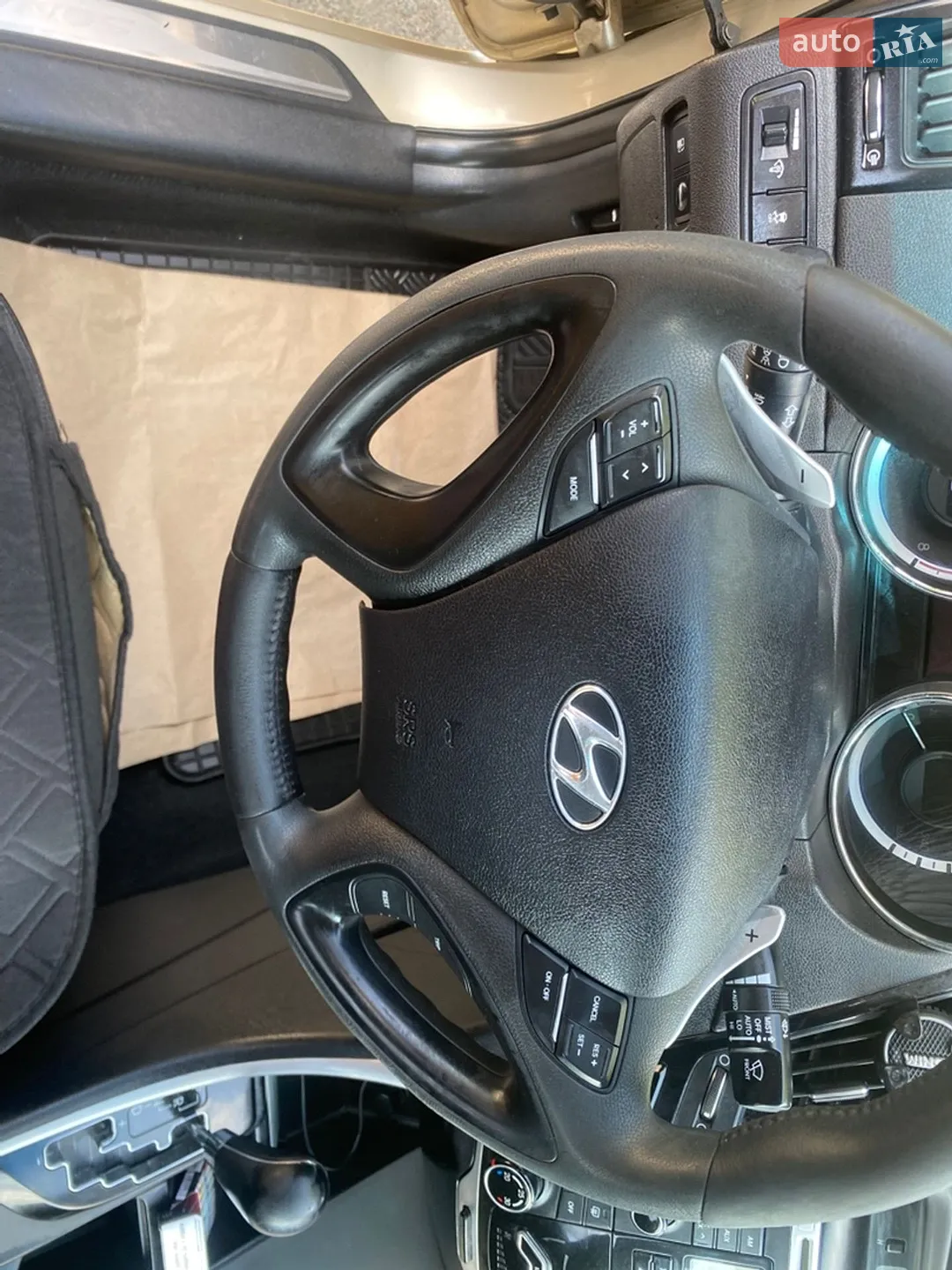2010 Hyundai Sonata - мініатюра 12