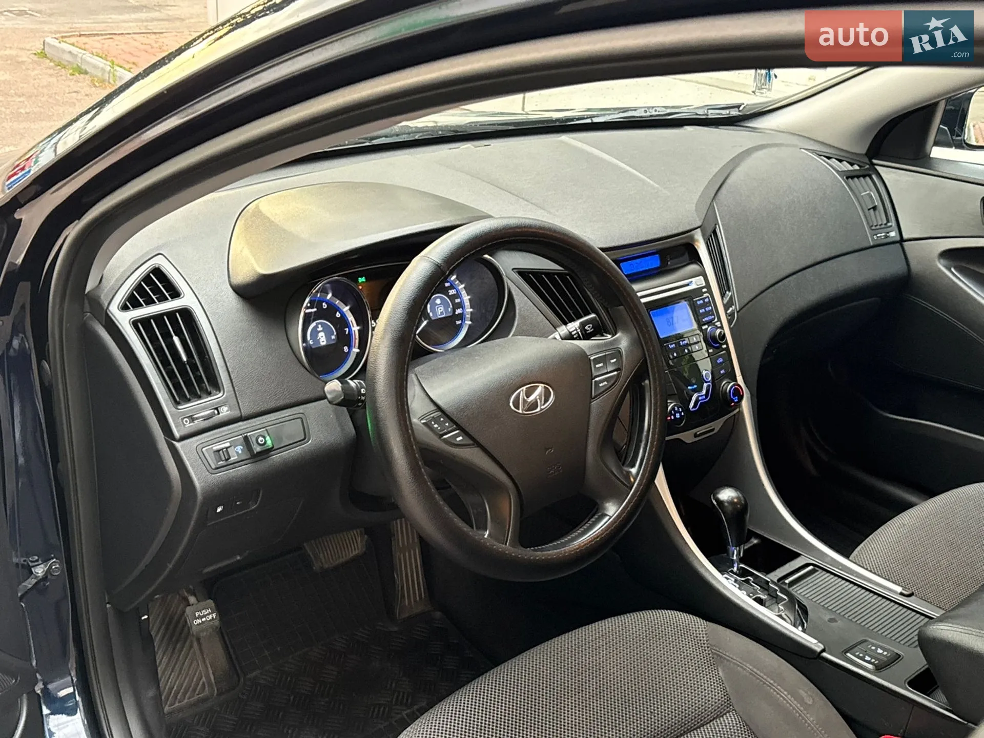 2010 Hyundai Sonata - мініатюра 14