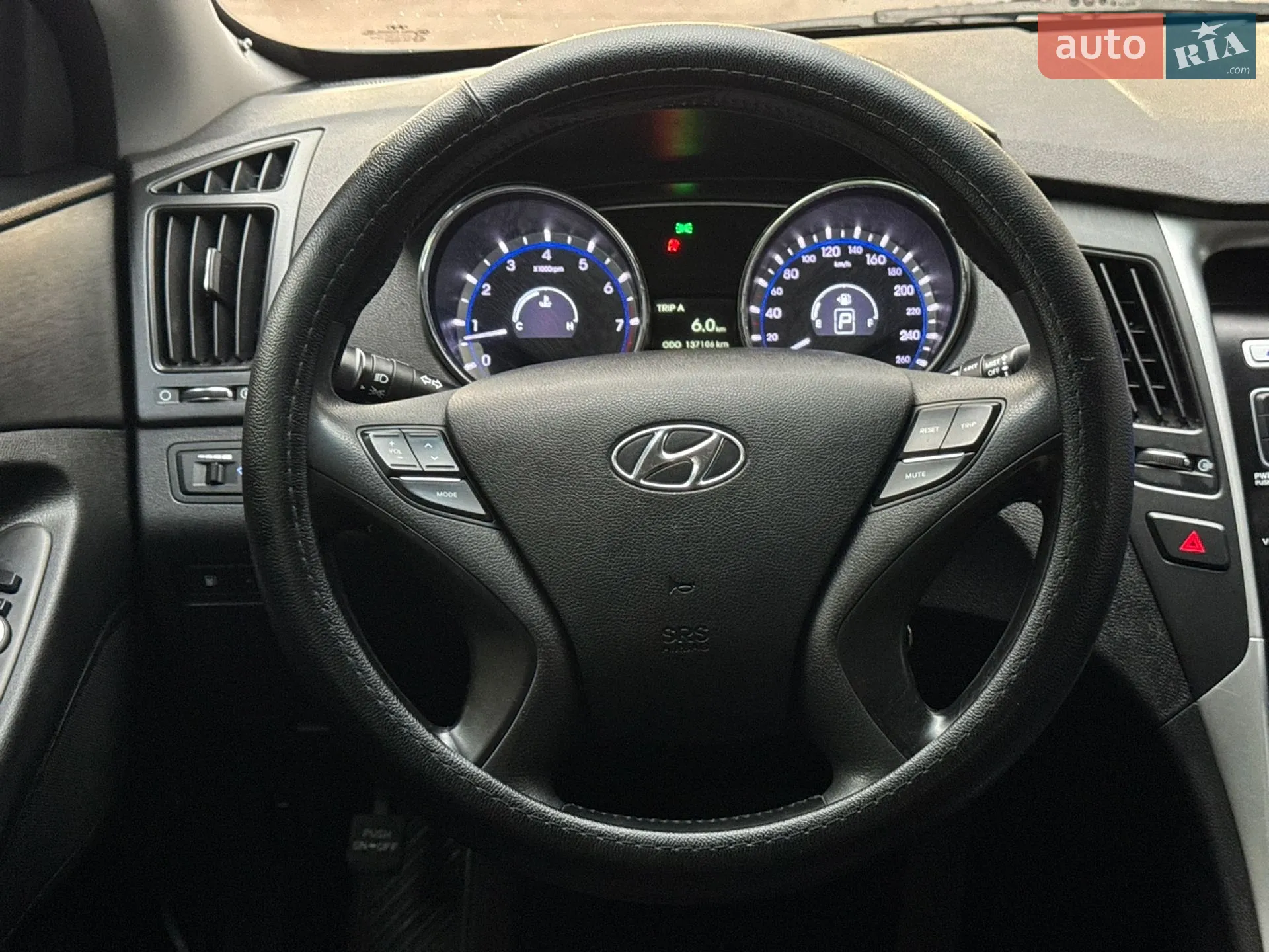 2010 Hyundai Sonata - мініатюра 19