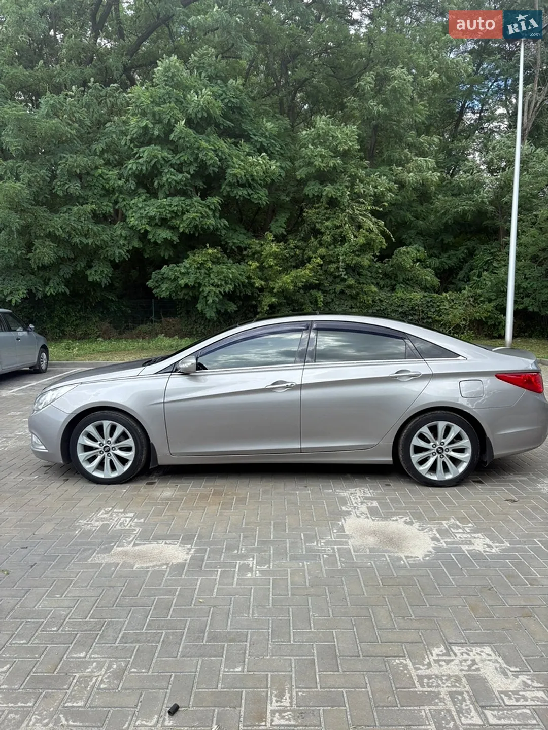 2010 Hyundai Sonata - мініатюра 5