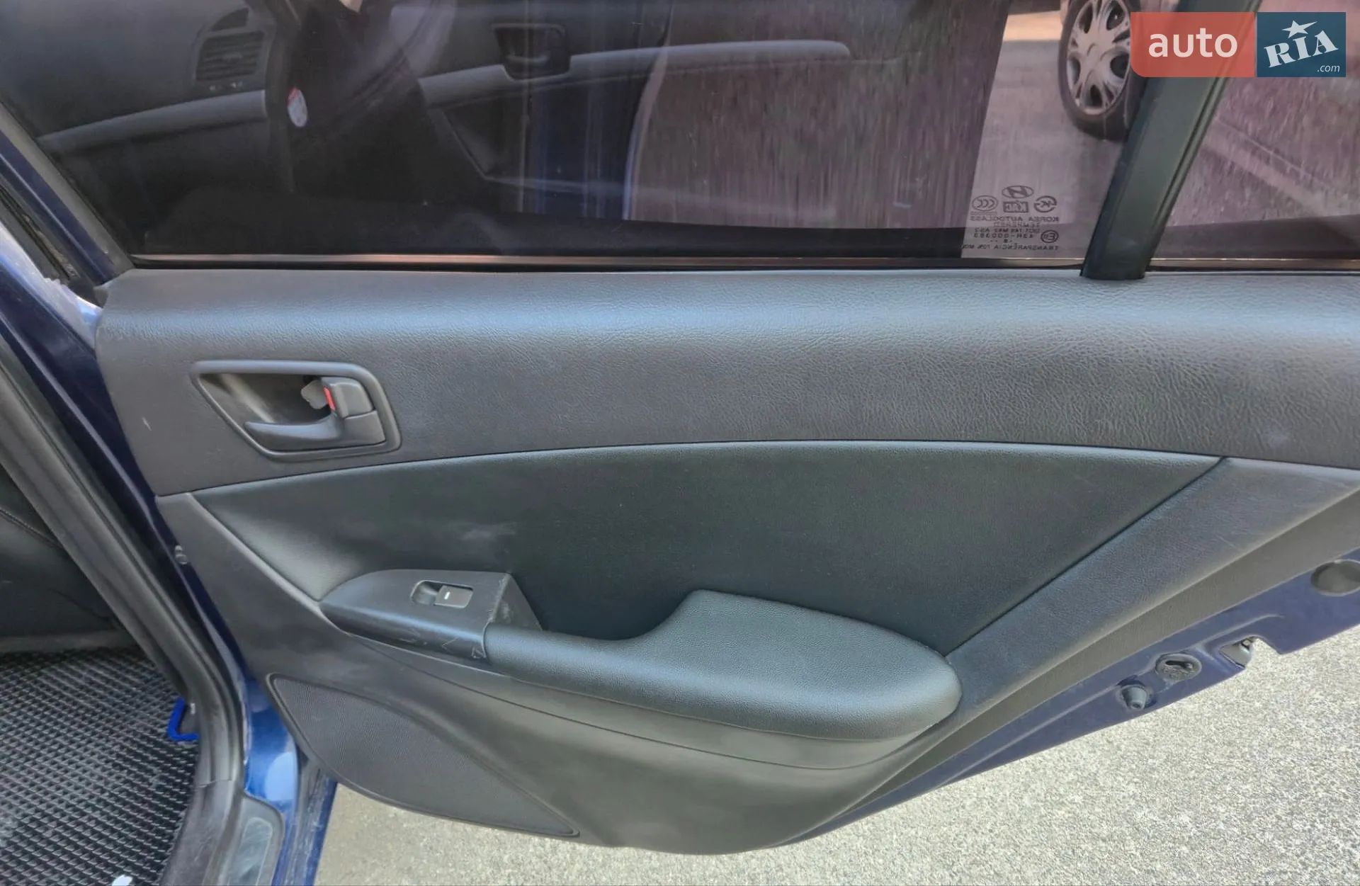 2010 Hyundai Sonata - мініатюра 16