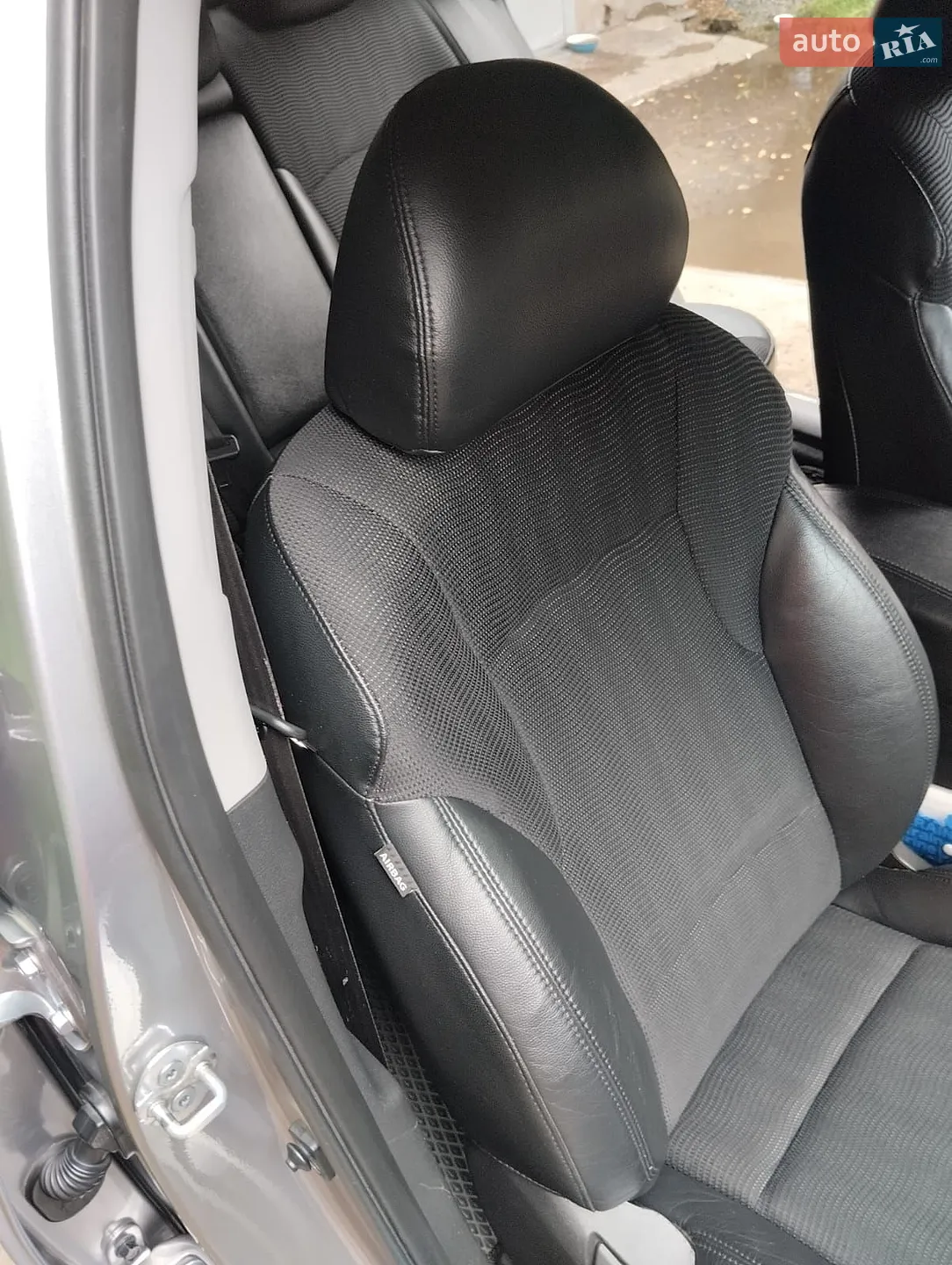 2010 Hyundai Sonata - мініатюра 16