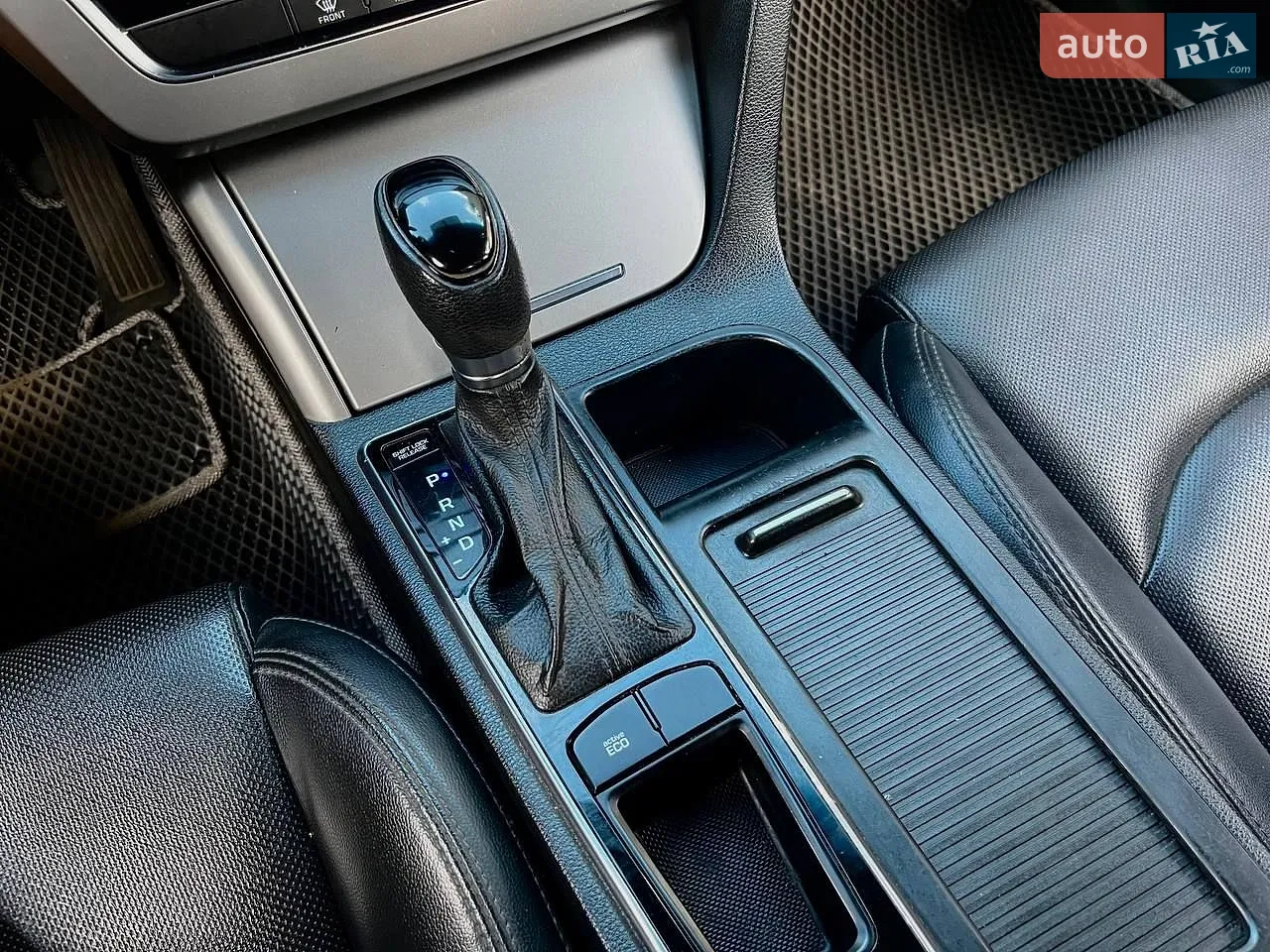2015 Hyundai Sonata - мініатюра 27