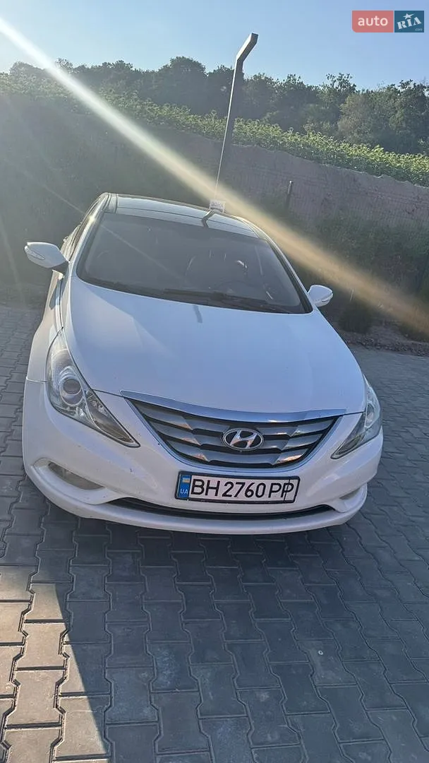 2010 Hyundai Sonata - мініатюра 7