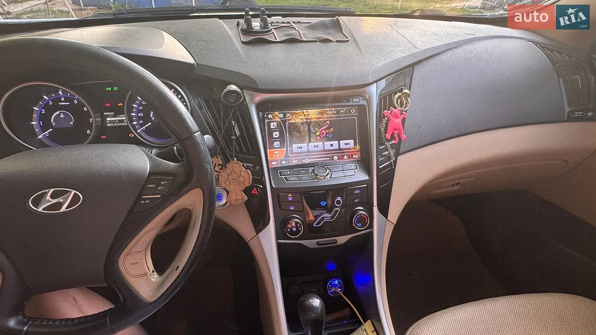 2010 Hyundai Sonata - мініатюра 8