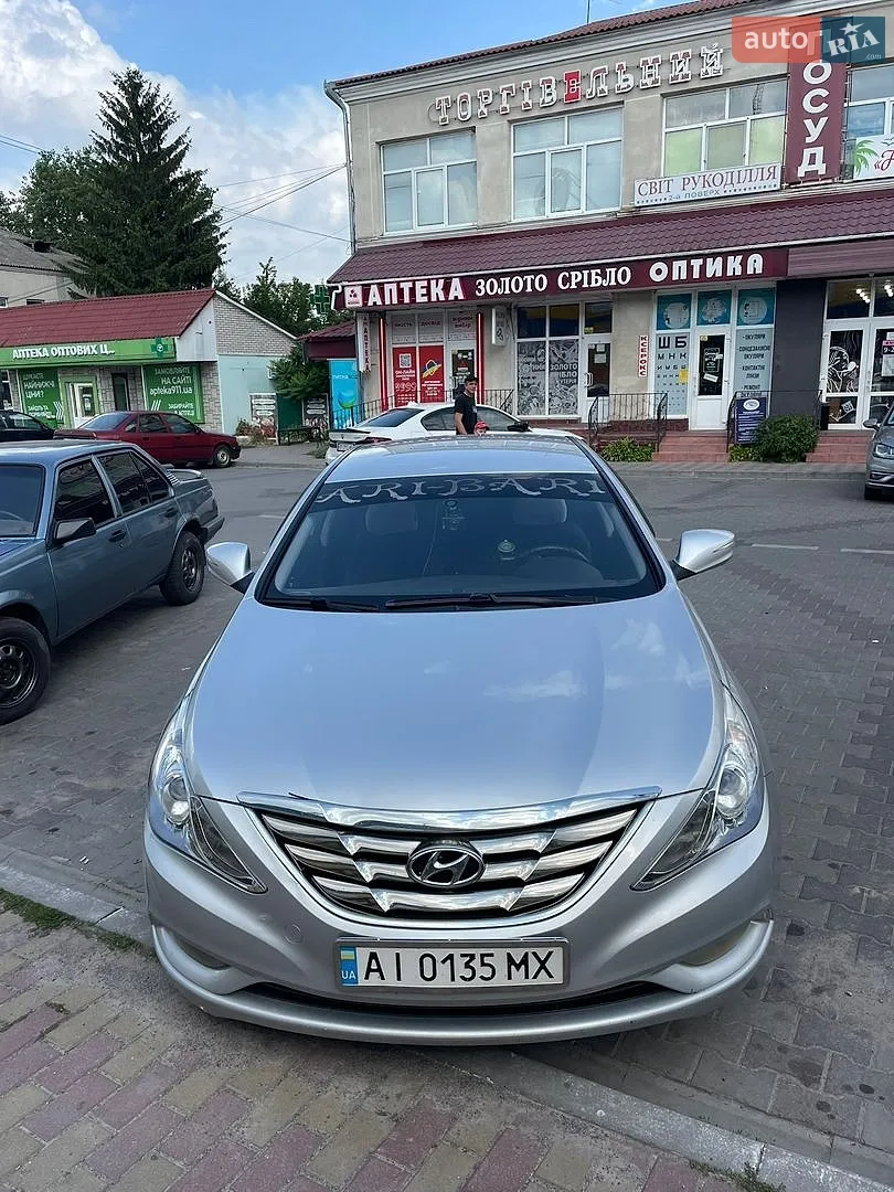 2011 Hyundai Sonata - мініатюра 2