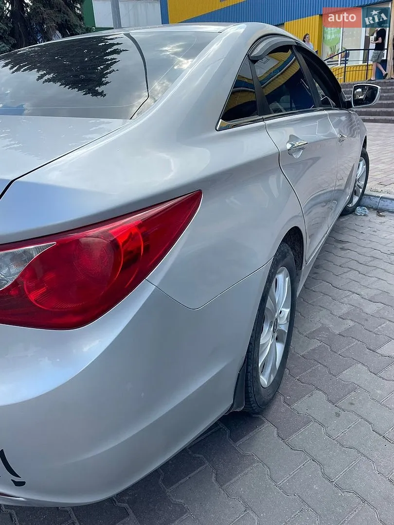 2011 Hyundai Sonata - мініатюра 5