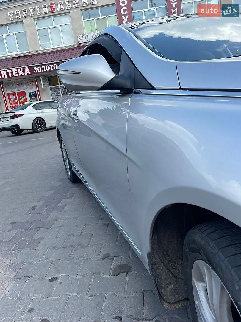 2011 Hyundai Sonata - мініатюра 6
