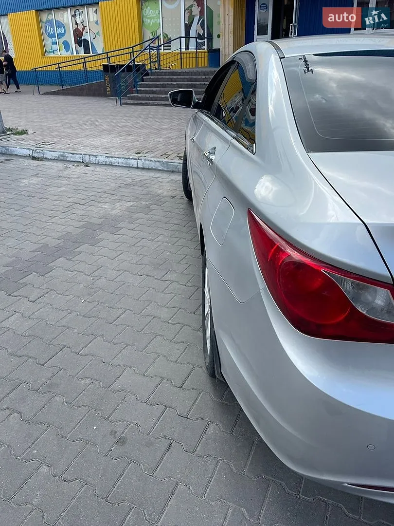 2011 Hyundai Sonata - мініатюра 8