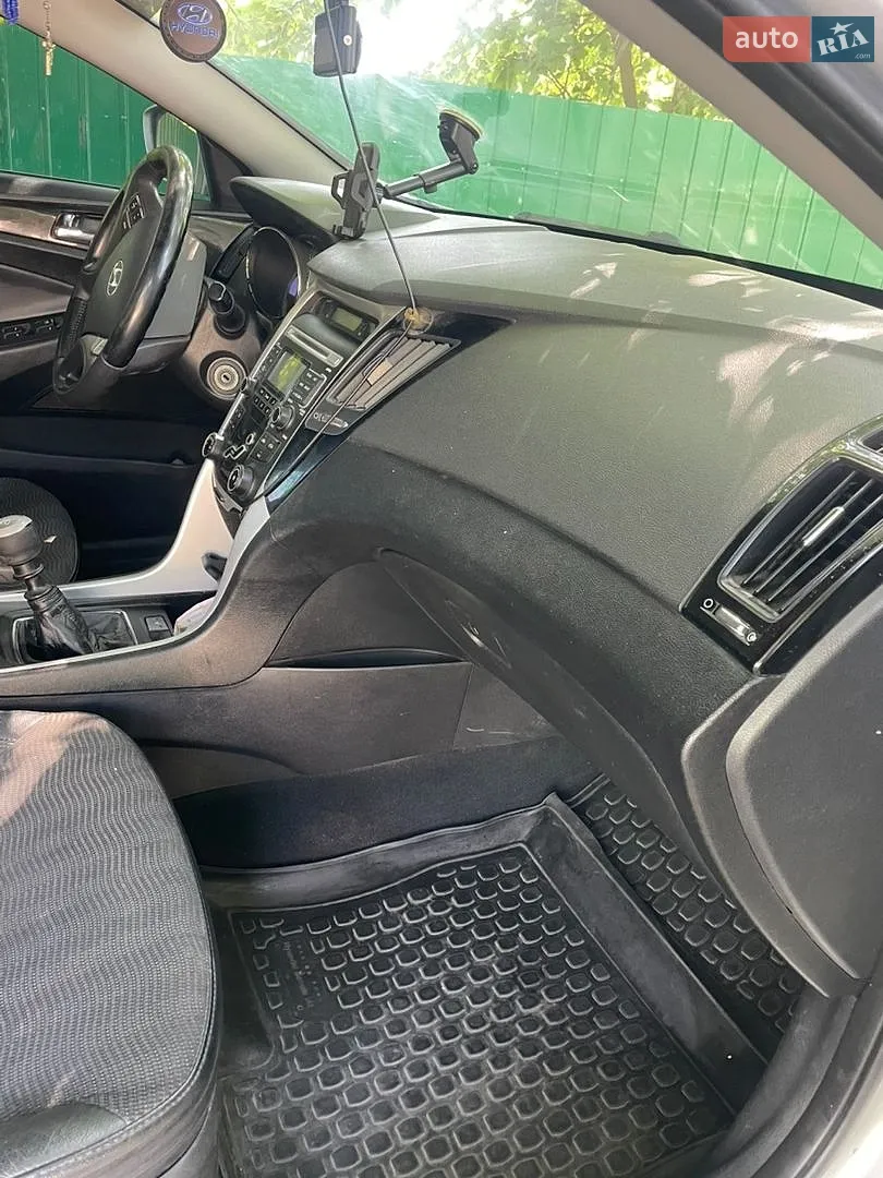 2011 Hyundai Sonata - мініатюра 13