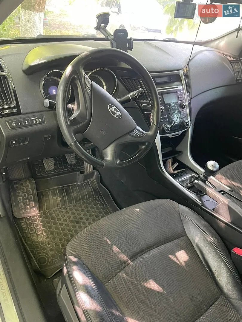 2011 Hyundai Sonata - мініатюра 20