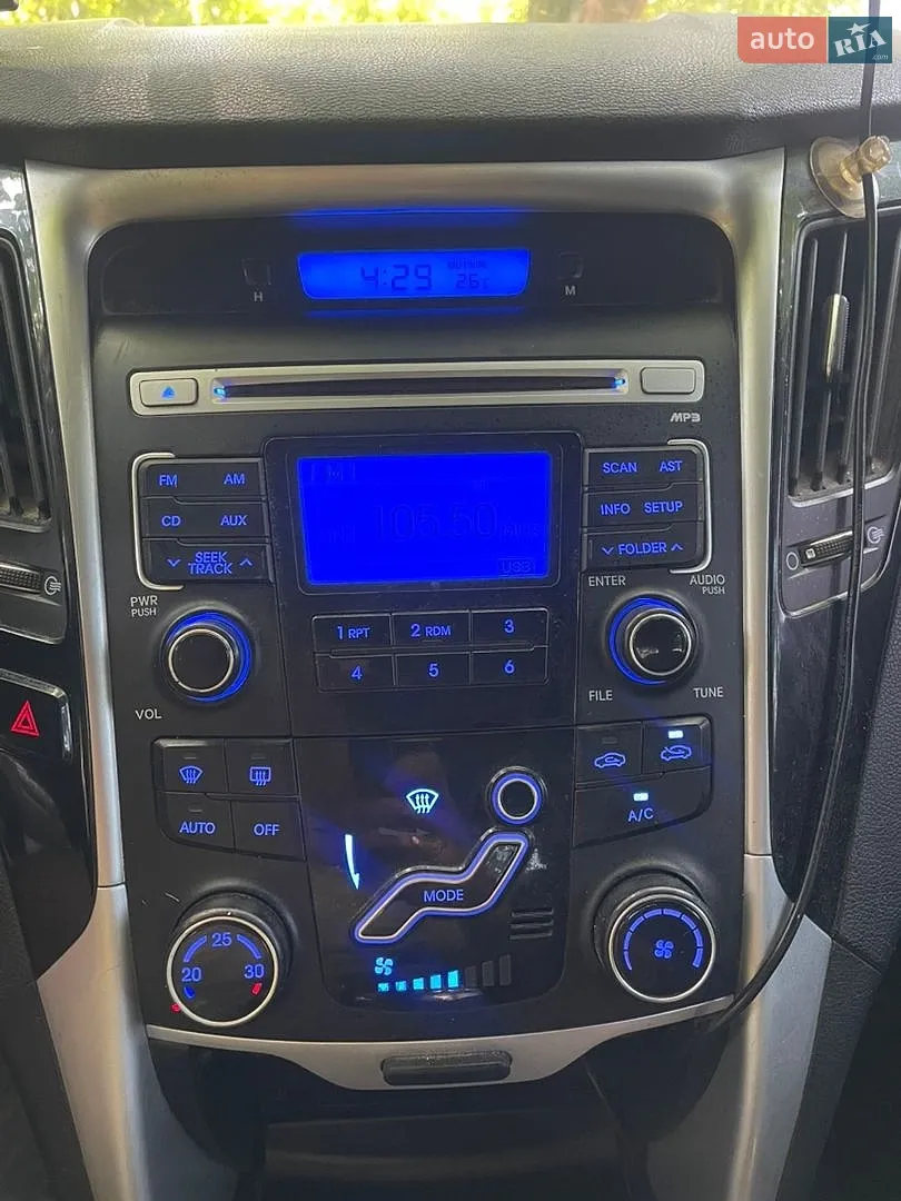 2011 Hyundai Sonata - мініатюра 22