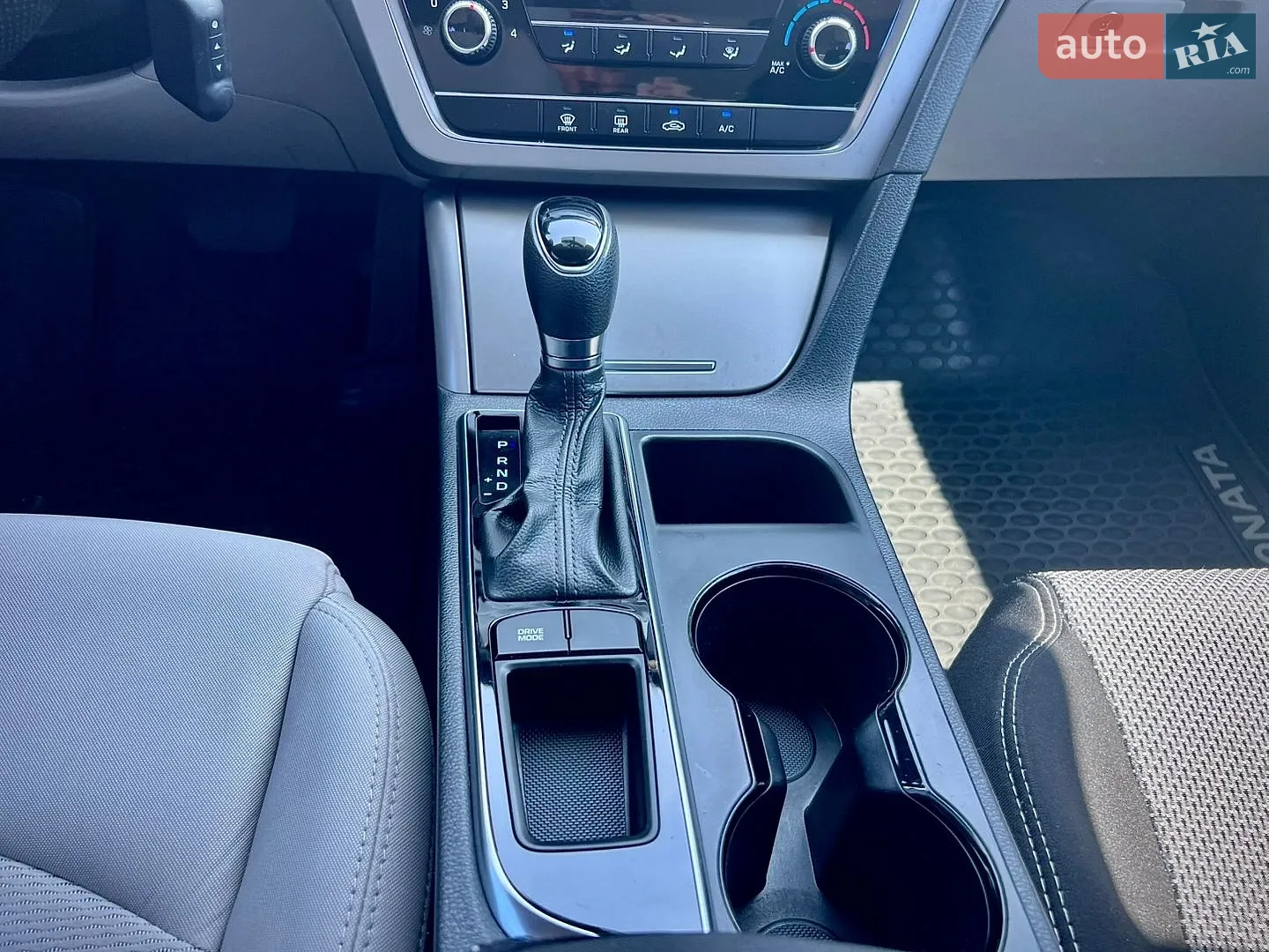 2015 Hyundai Sonata - мініатюра 18